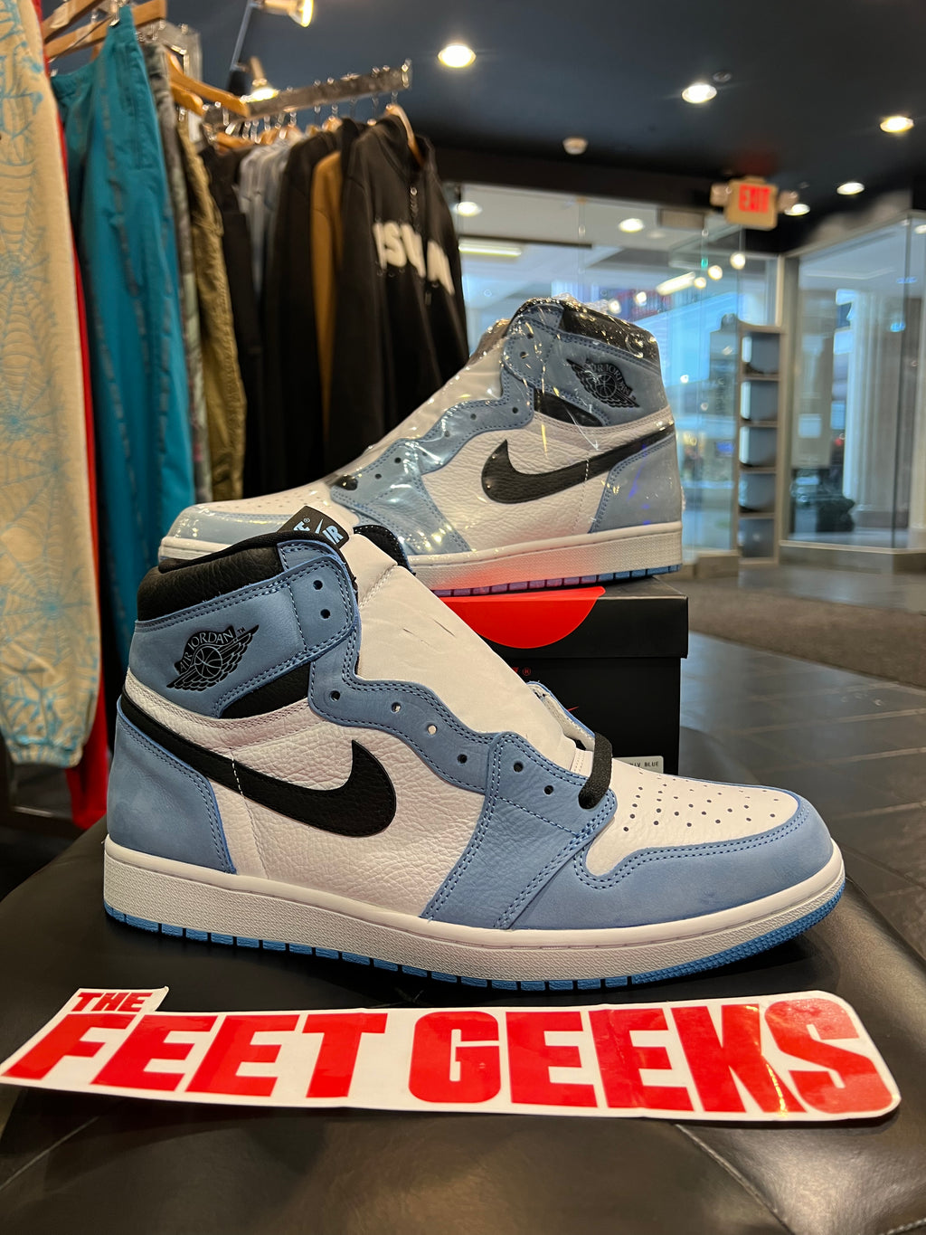 Men’s Air Jordan 1 University Blue Brand New