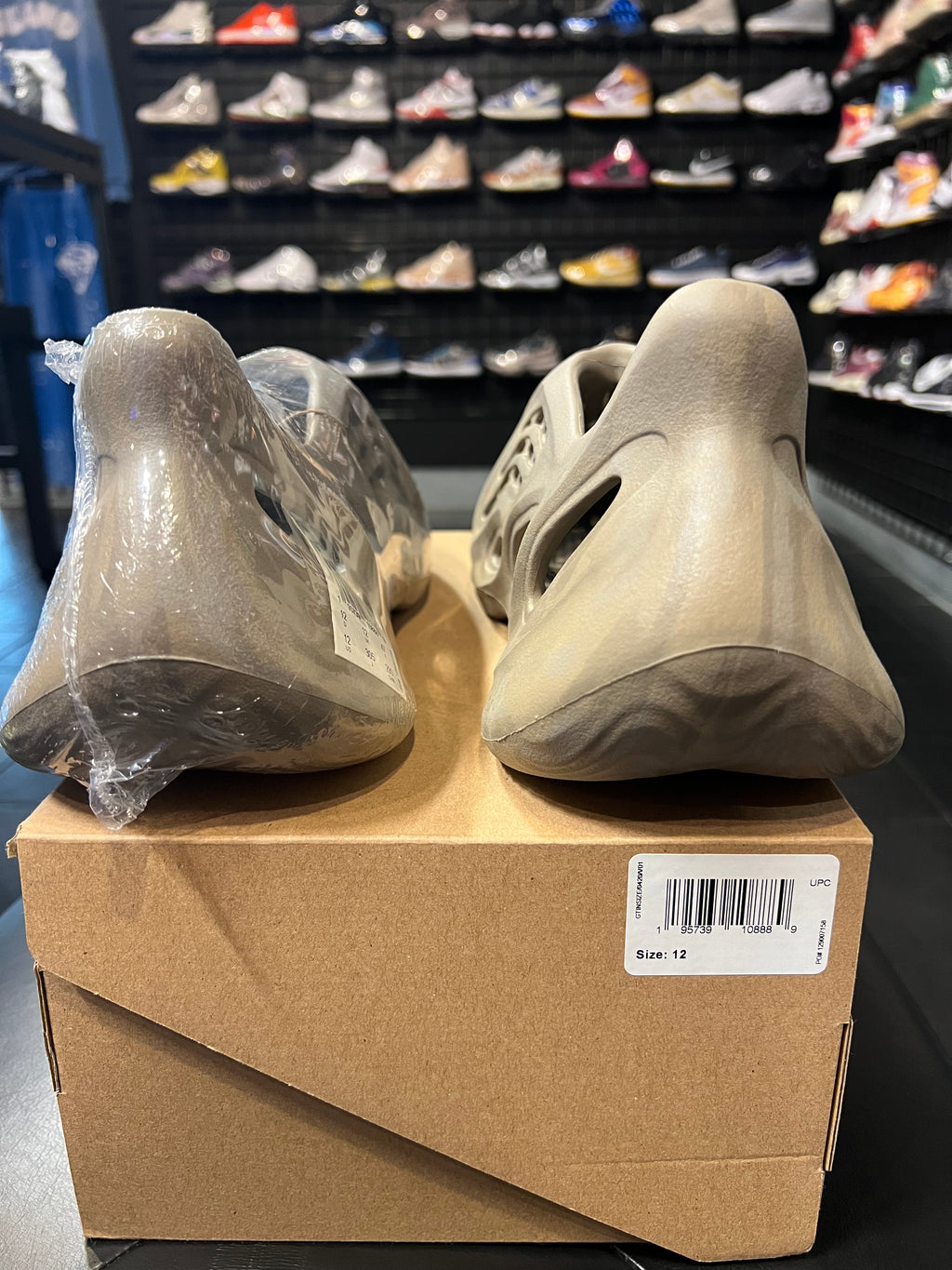 Men’s Yeezy Foam RNR Sage Brand New