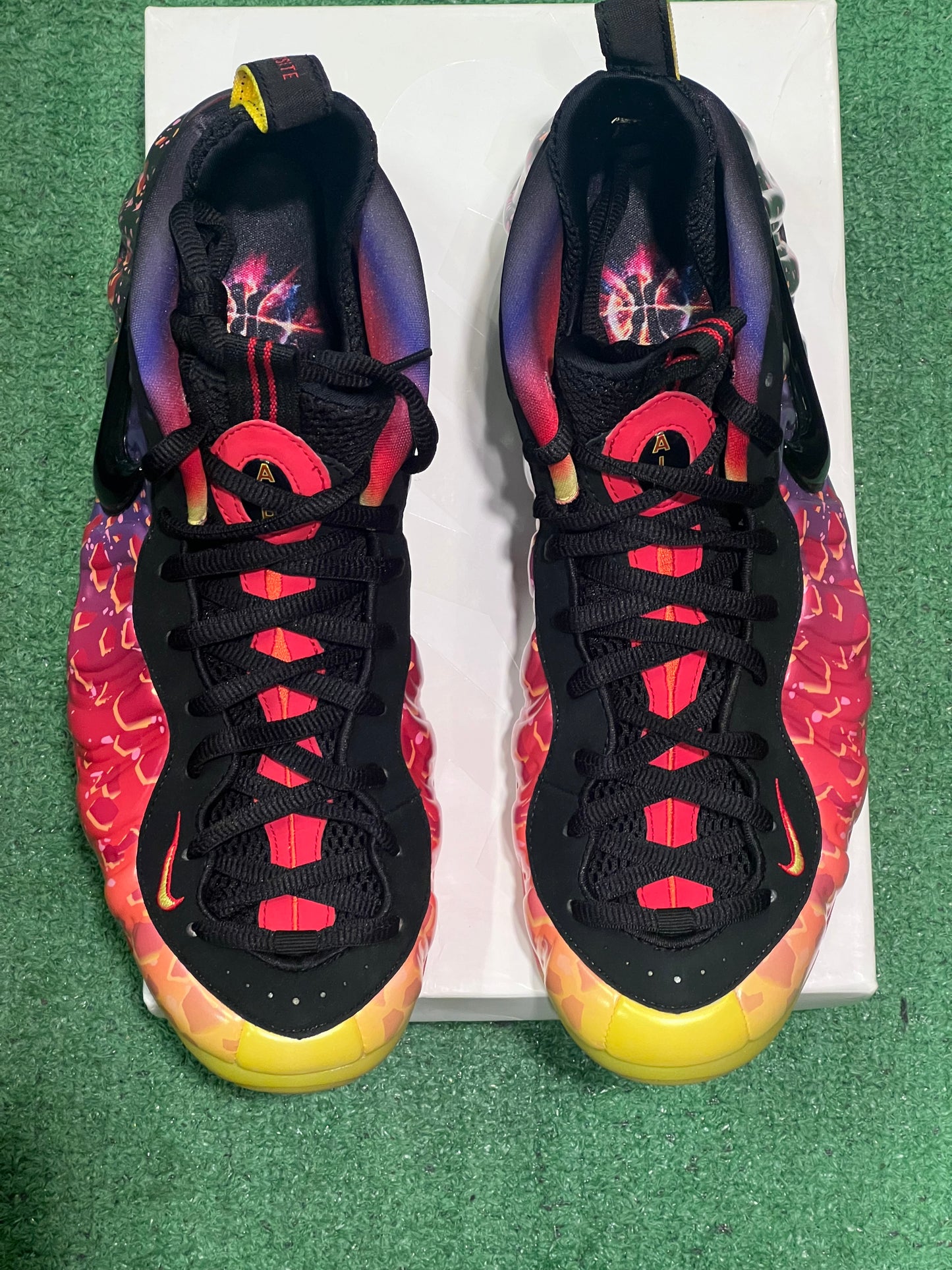 Mens Foamposite Pro Asteroid Size 11.5 Shoes Brand New