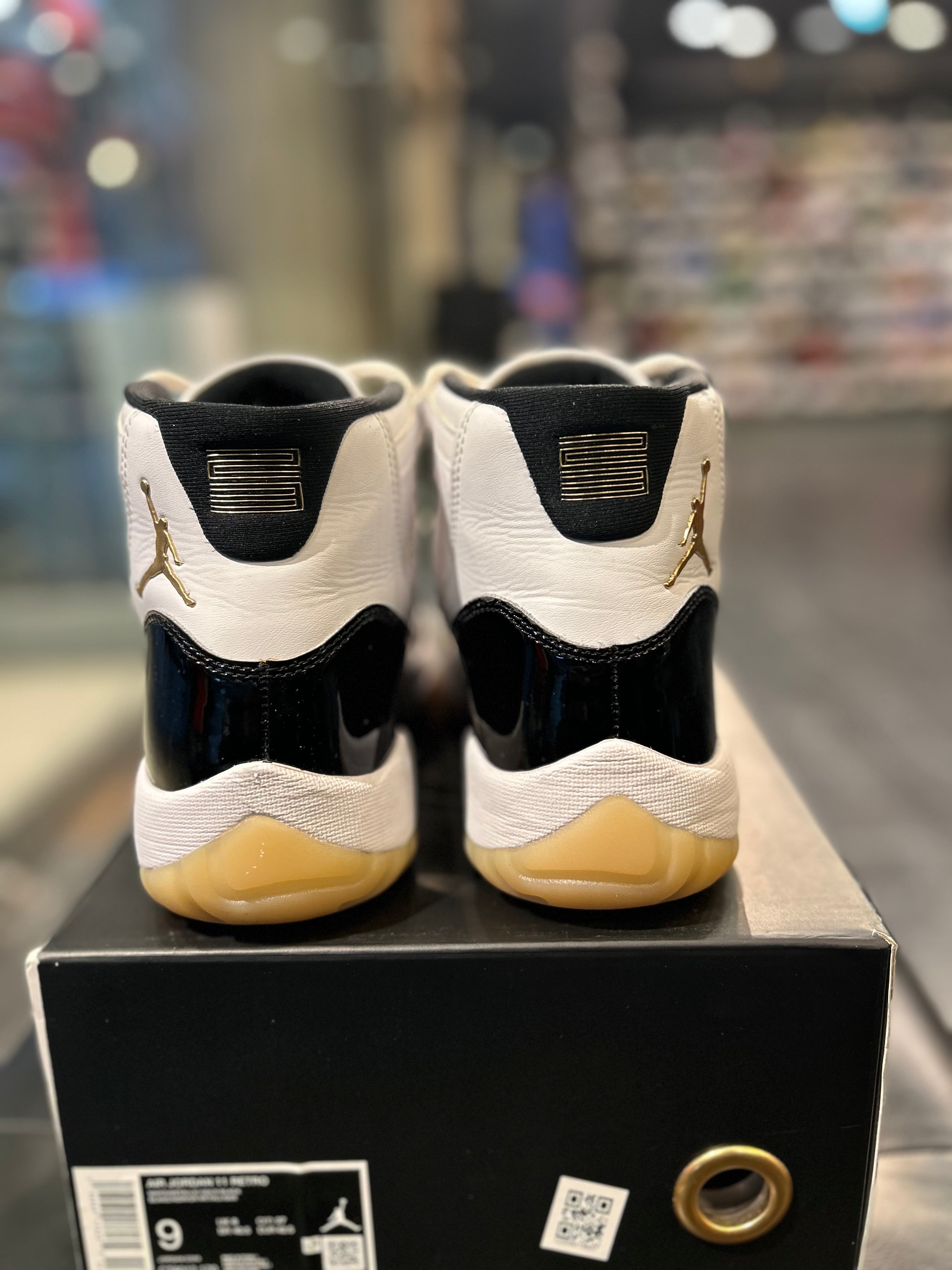 Air Jordan 11 Retro DMP Size 9 Men Shoes