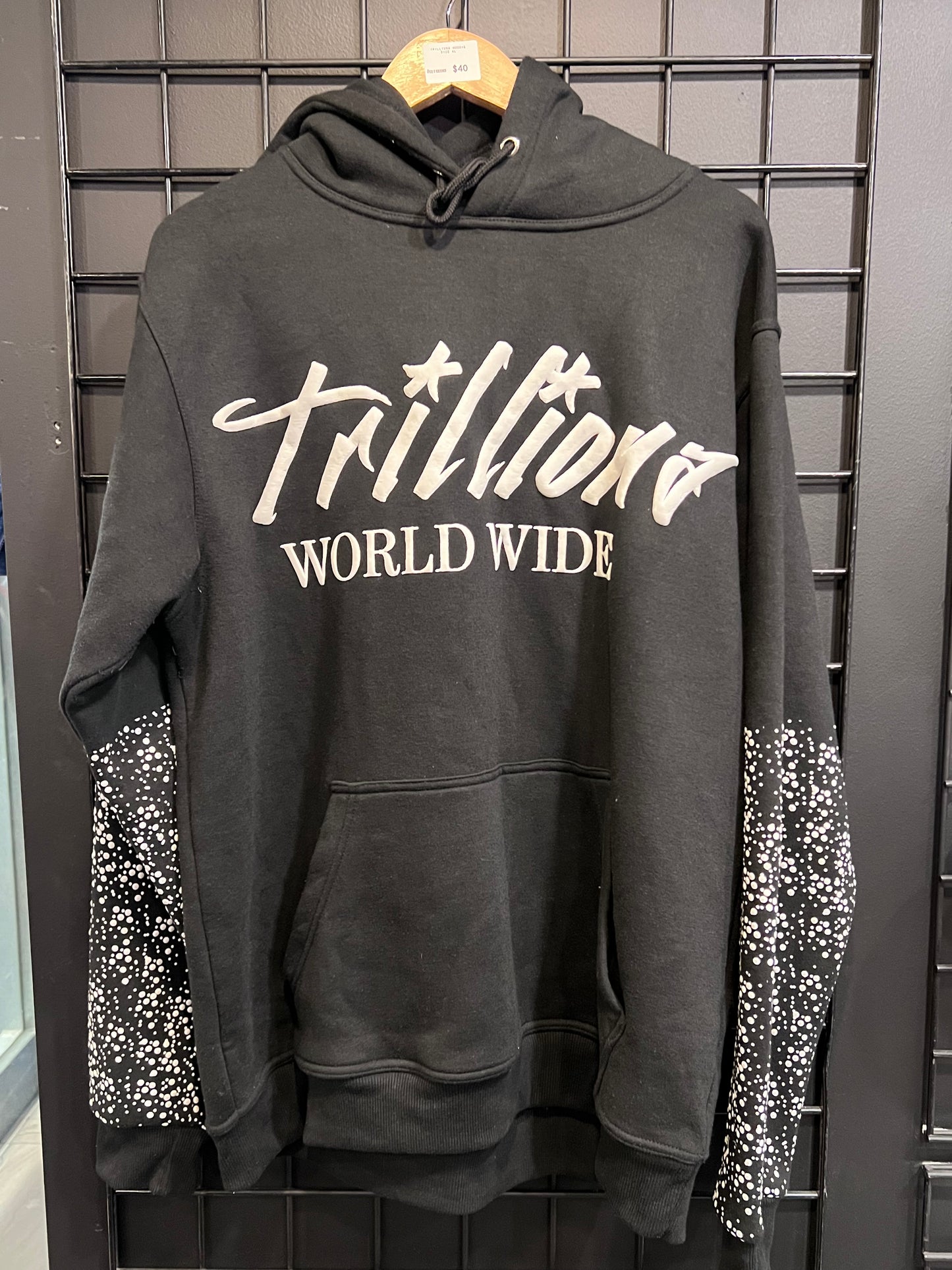 Trilliona Black Hoodie Size XL