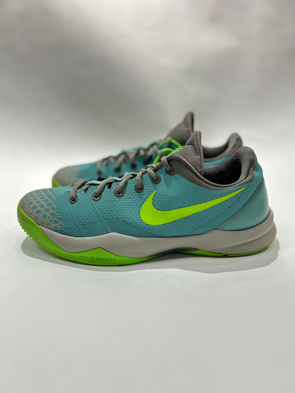 Nike Kobe Venomenon 4 Men’s Basketball Shoes Size 11.5