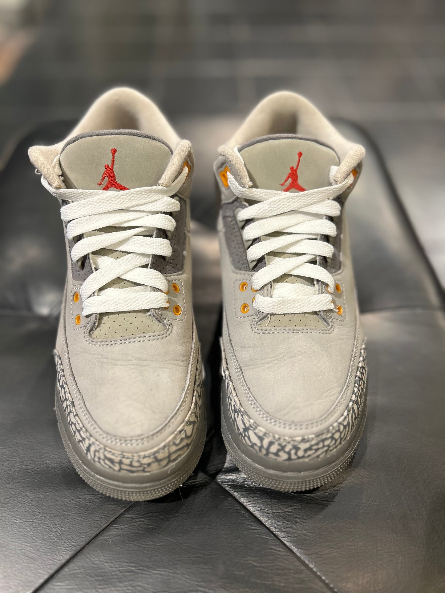 Air Jordan 3 Retro Cool Grey size 7y Gradeschool Shoes