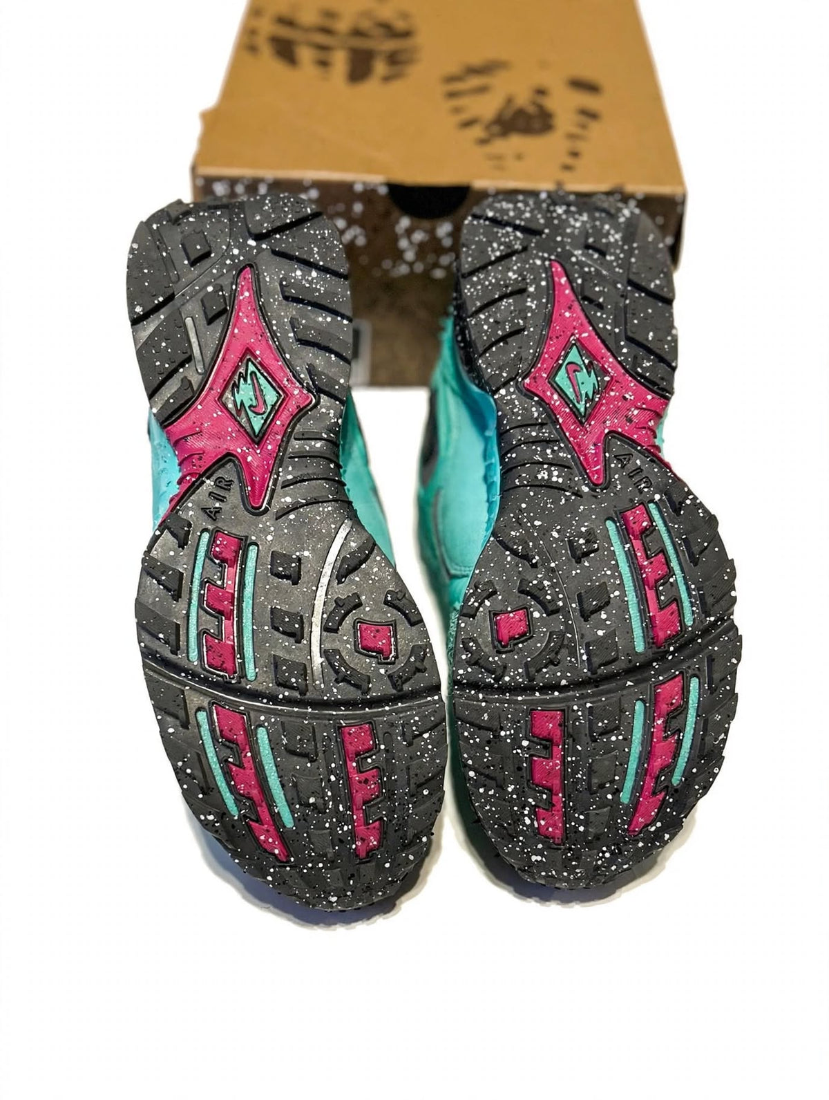 Nike Air Terra Humara UNDEFEATED Light Menta FN7546-301 8.5 Mens 10 Womens New