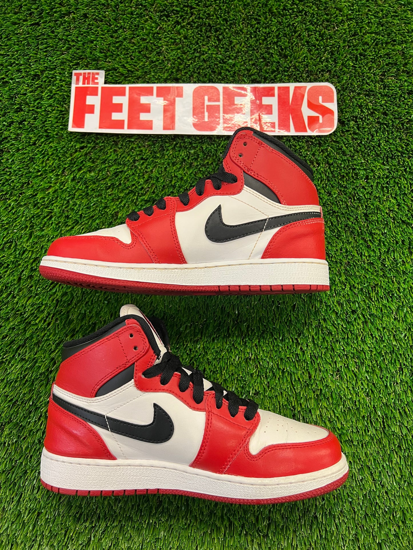 Gradeschool Air Jordan 1 Chicago 2013 Size 4.5y