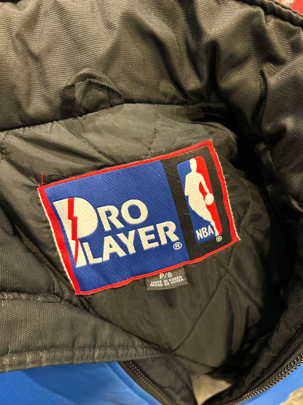 Vintage 1996 Pro Player Cleveland Cavaliers Oversized Coat Size Small Mens
