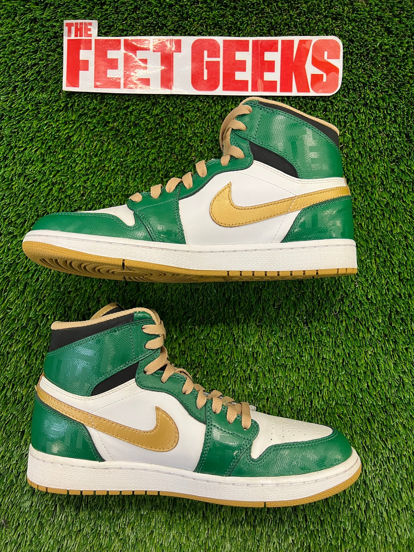 Mens Nike Air Jordan 1 Celtics size 9