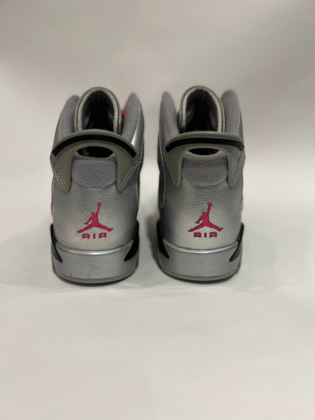 Air Jordan 6 Valentines Day Size 5y Gradeschool Shoes