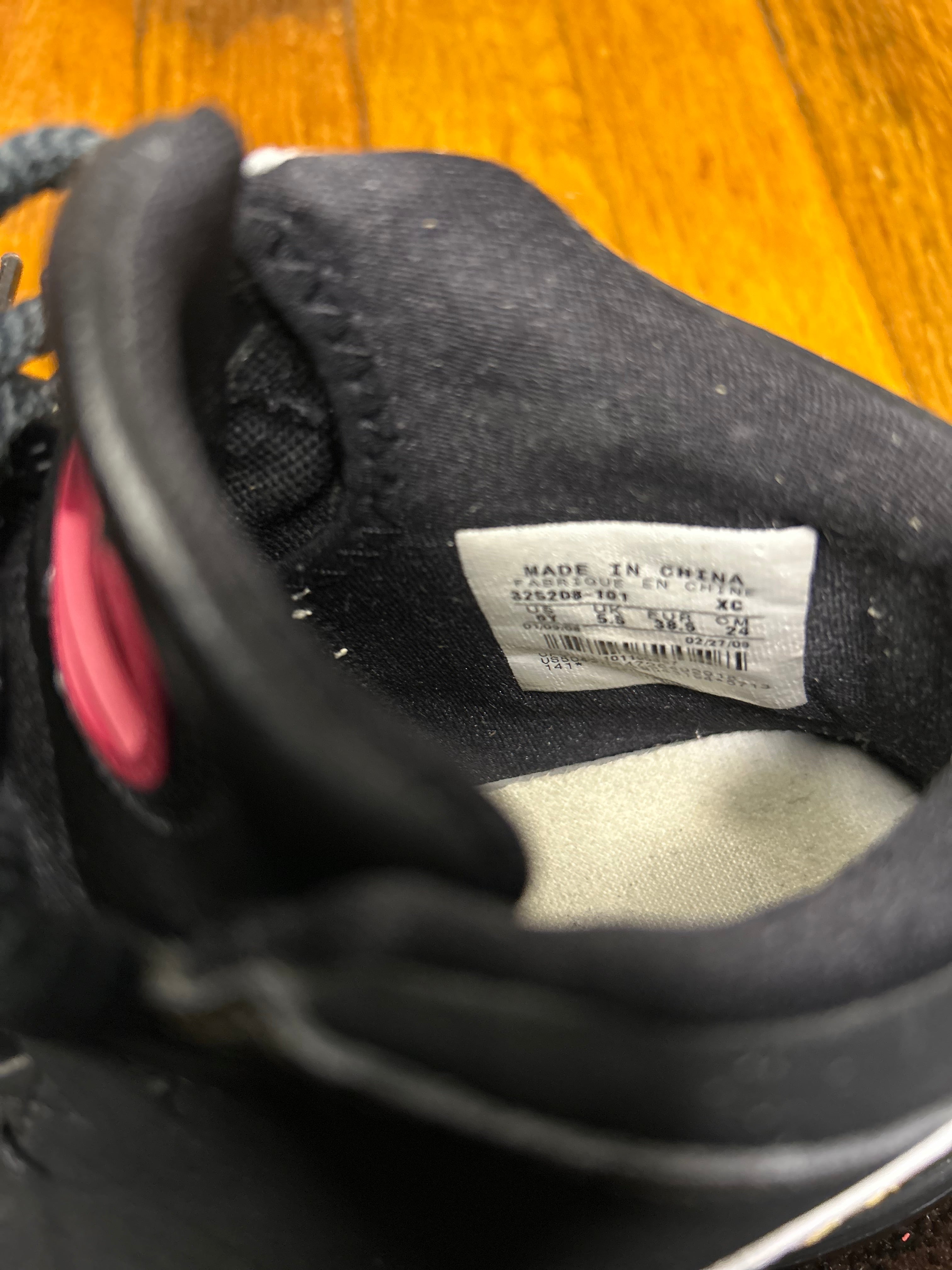 Nike Zoom LeBron James Soldier II Size 6Y Gradeschool Shoes