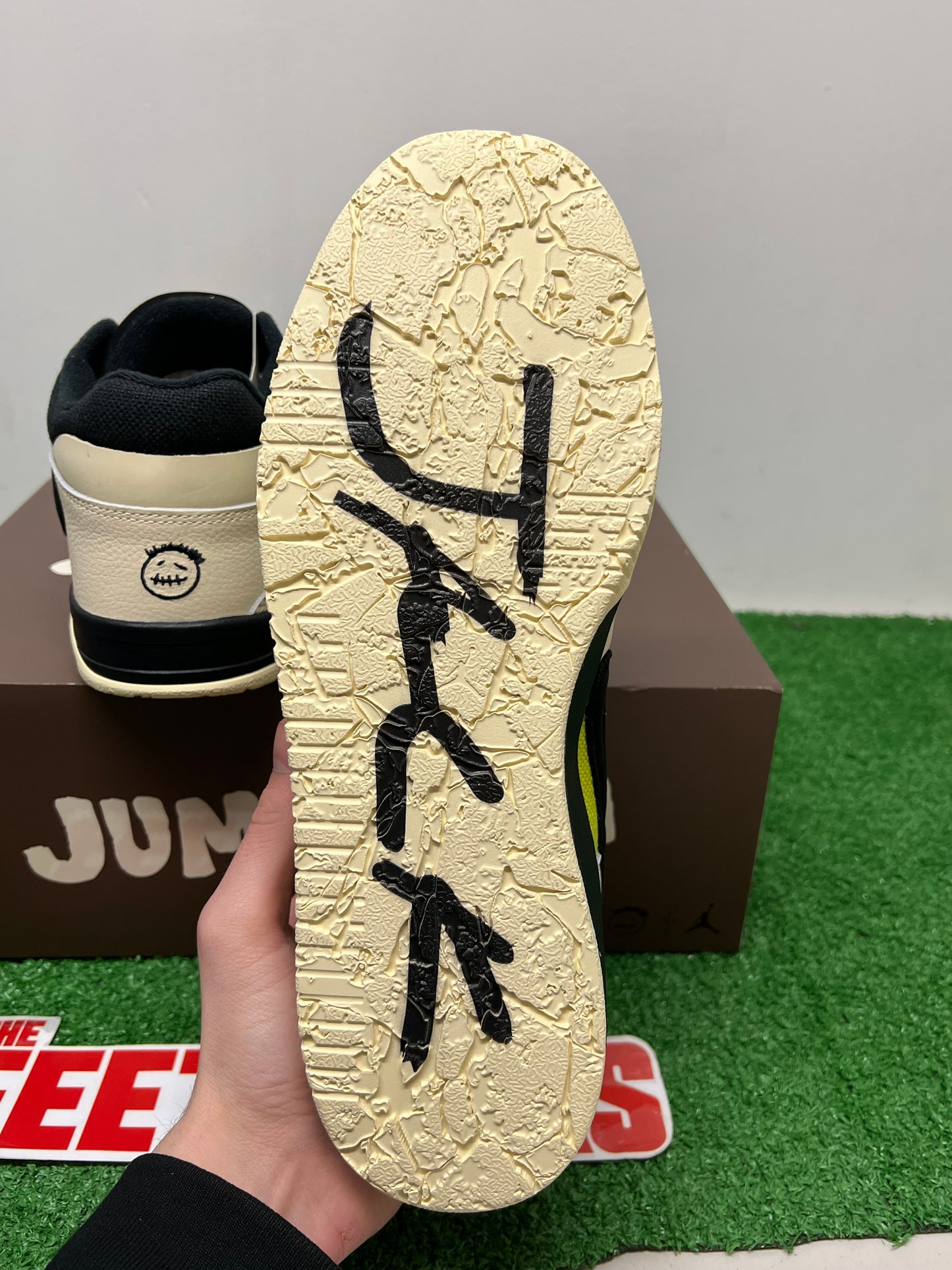 Men’s Jumpman Jack T-Rex Size 11.5