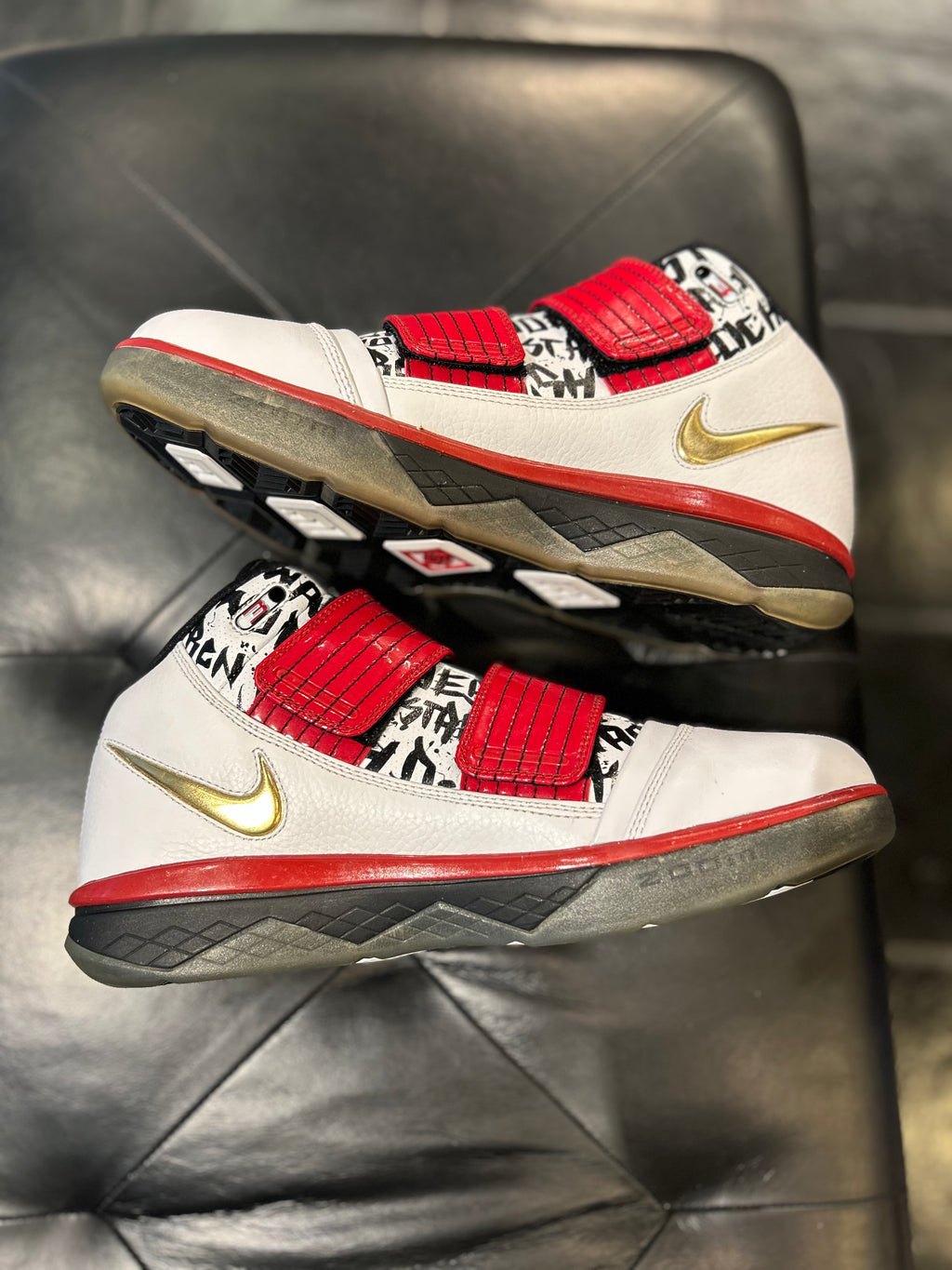 Nike LeBron James Soldier 3 Size 9 Men’s Shoes