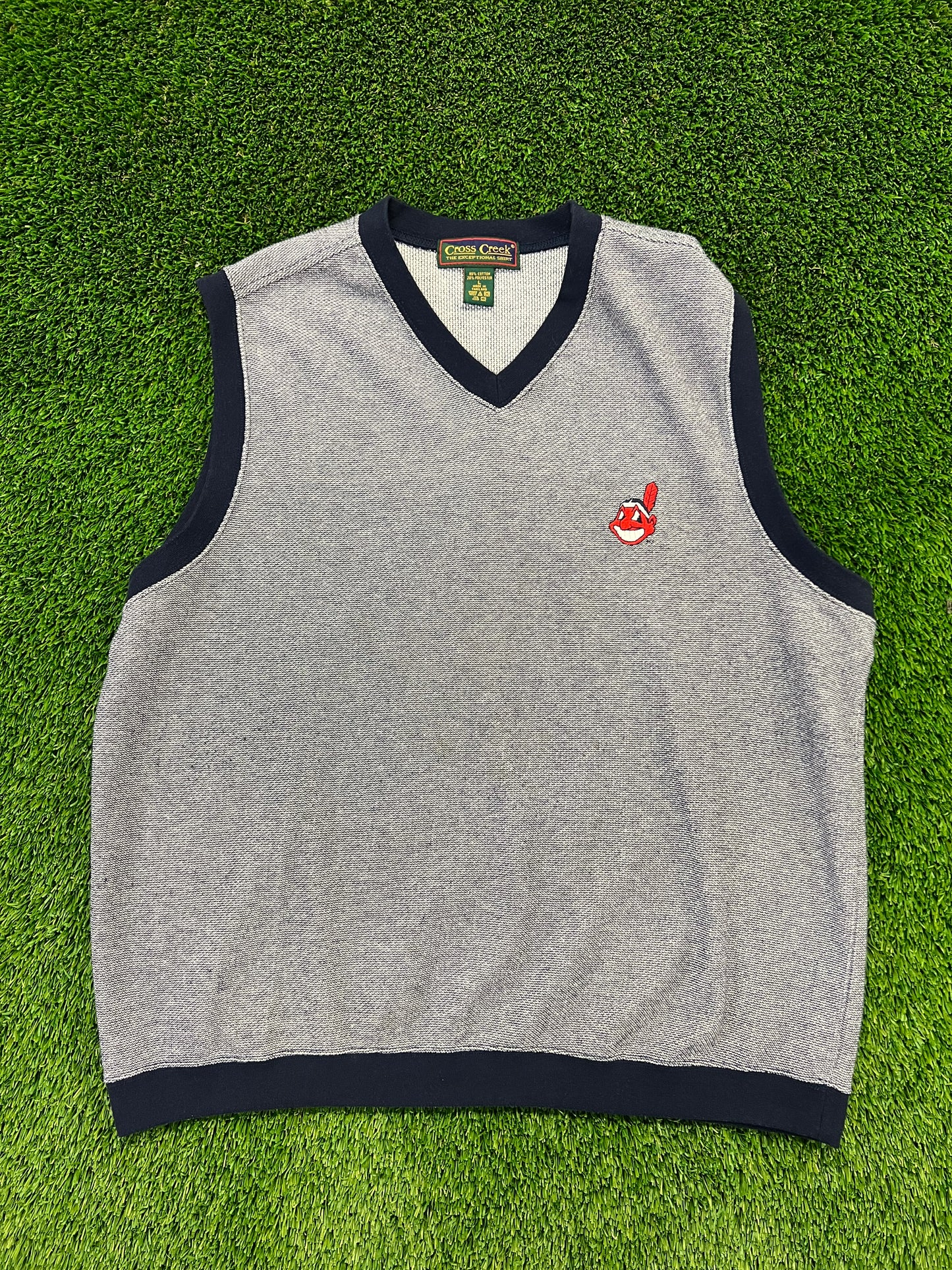 Men’s Cross Creek Cleveland Indians Sweater Vest Size L