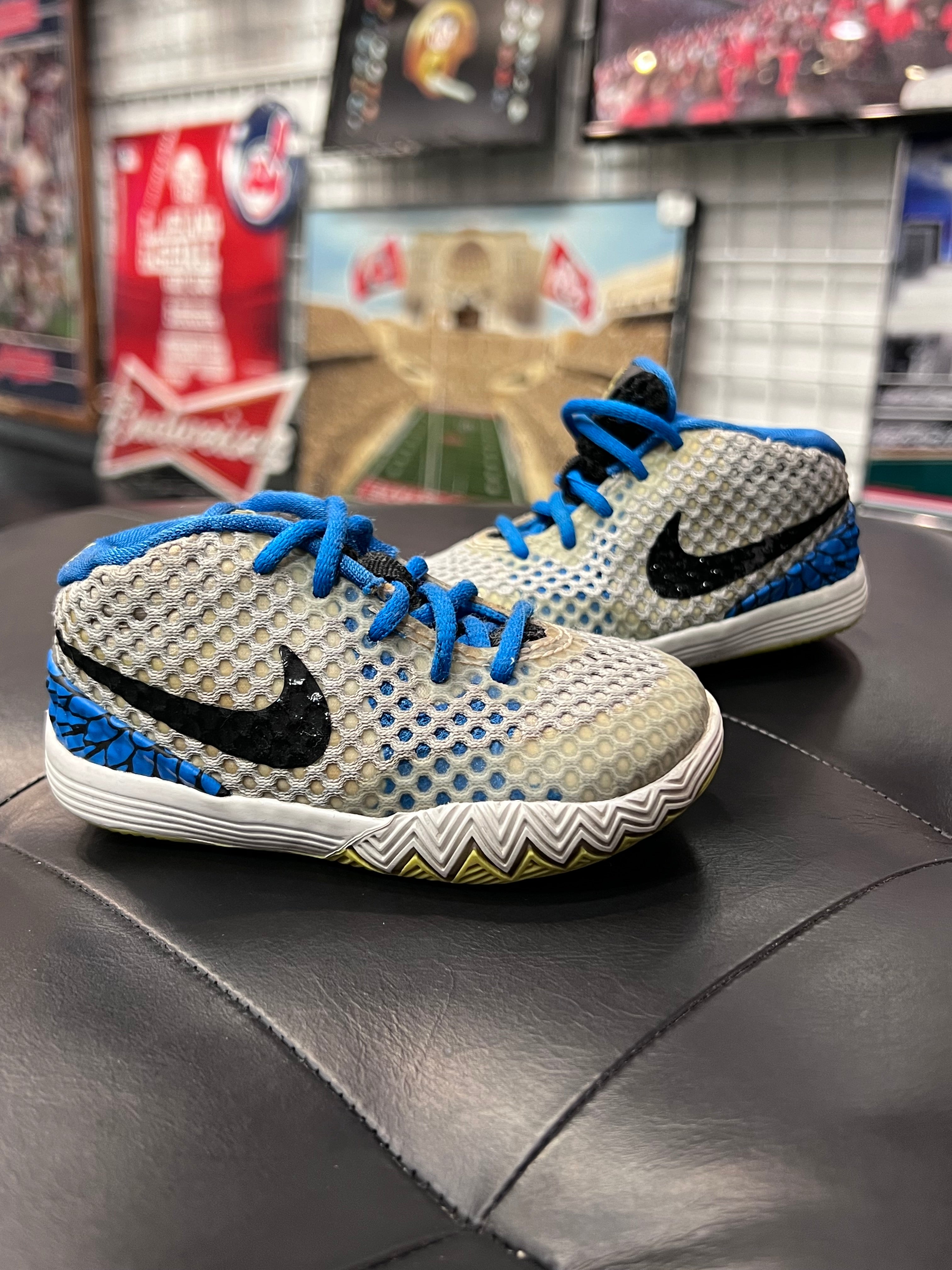 Baby Nike Kyrie 1 Size 5c Shoes