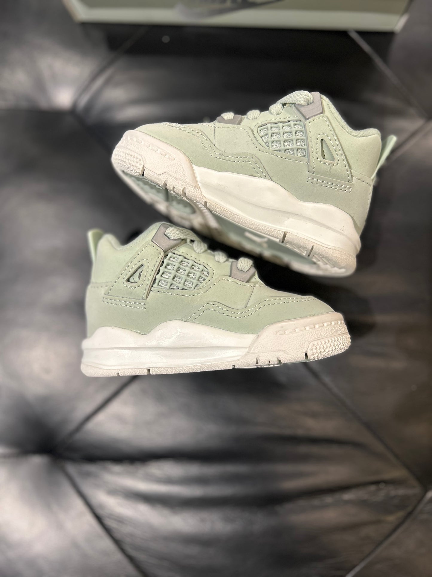 Air Jordan 4 Seafoam size 4c toddler shoes