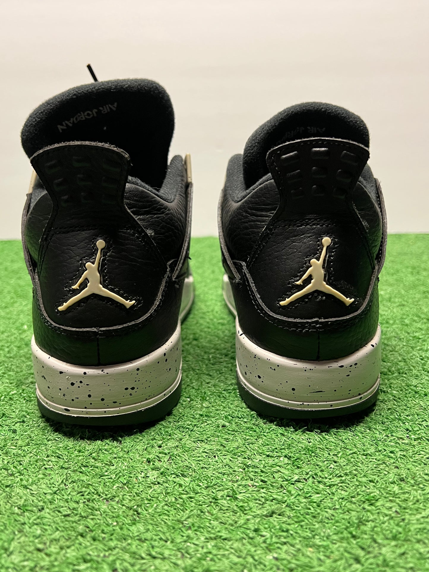 Gradeschool Air Jordan 4 Oreo Size 5.5y