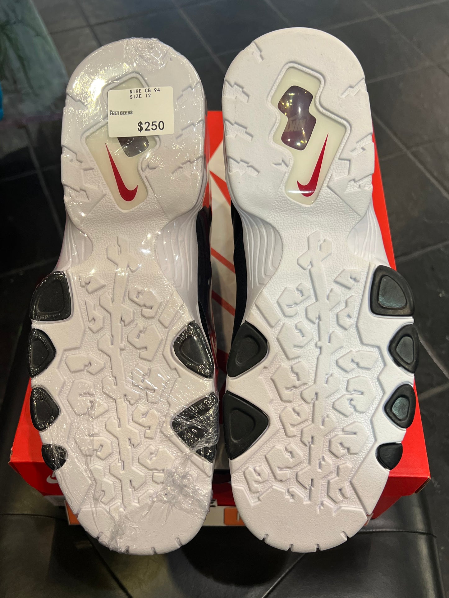 Men’s Nike Charles Barkley 94 Brand New