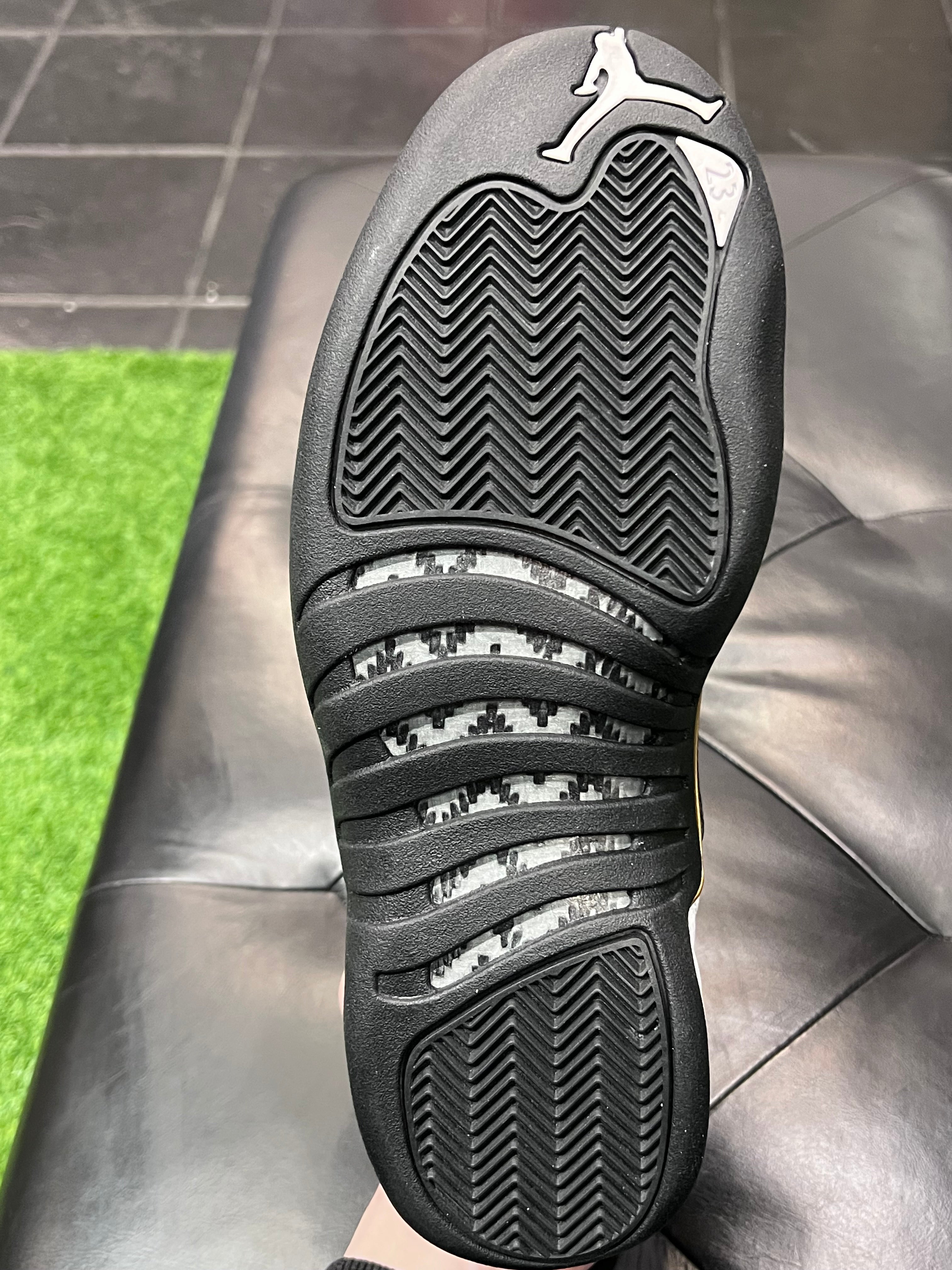 Air Jordan 12 Retro Royalty Size 9 Men’s Shoes