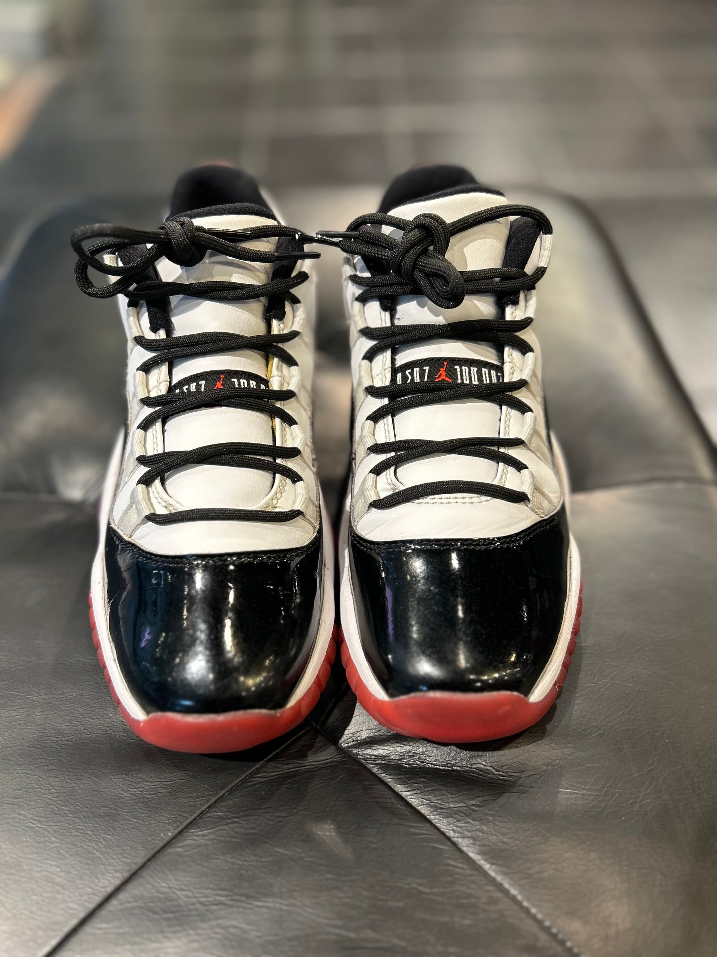 Air Jordan 11 Low Concord Bred size 7y