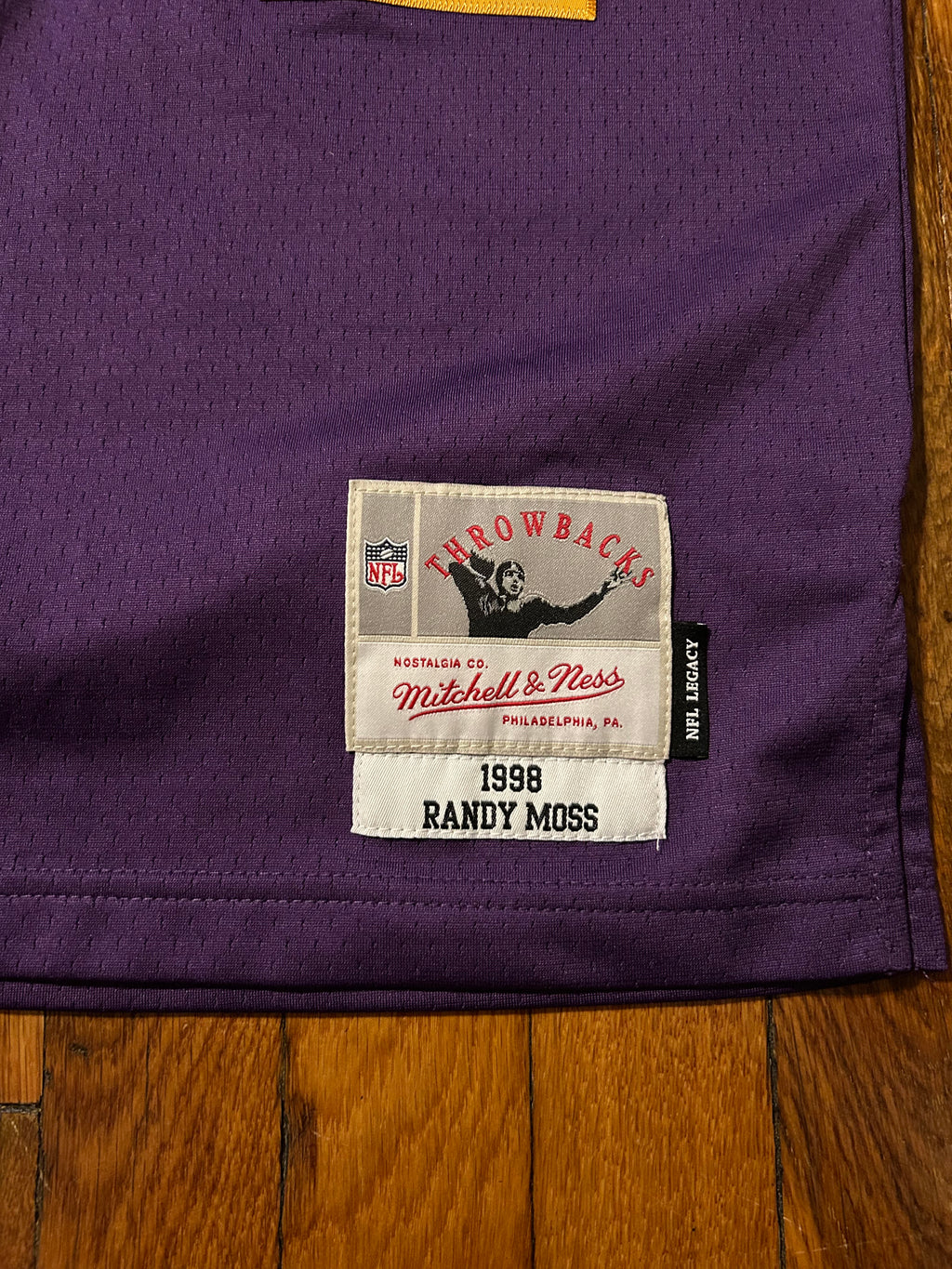 Mitchell and Ness Randy Moss Minnesota Vikings 1998 NFL Throwback Jersey Size Small