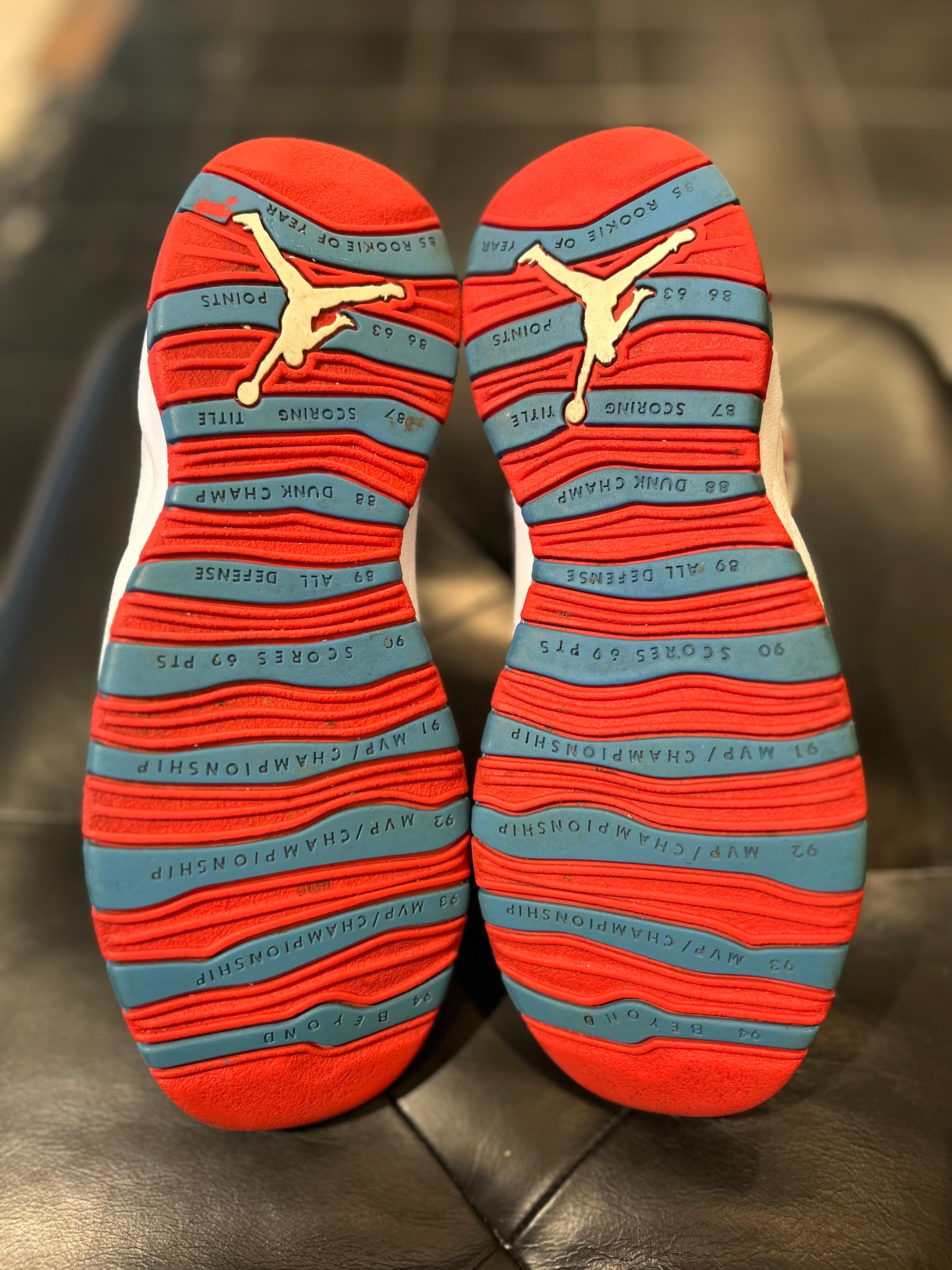 Air Jordan 10 Retro Chicago Size 6.5y Grade School Shoes