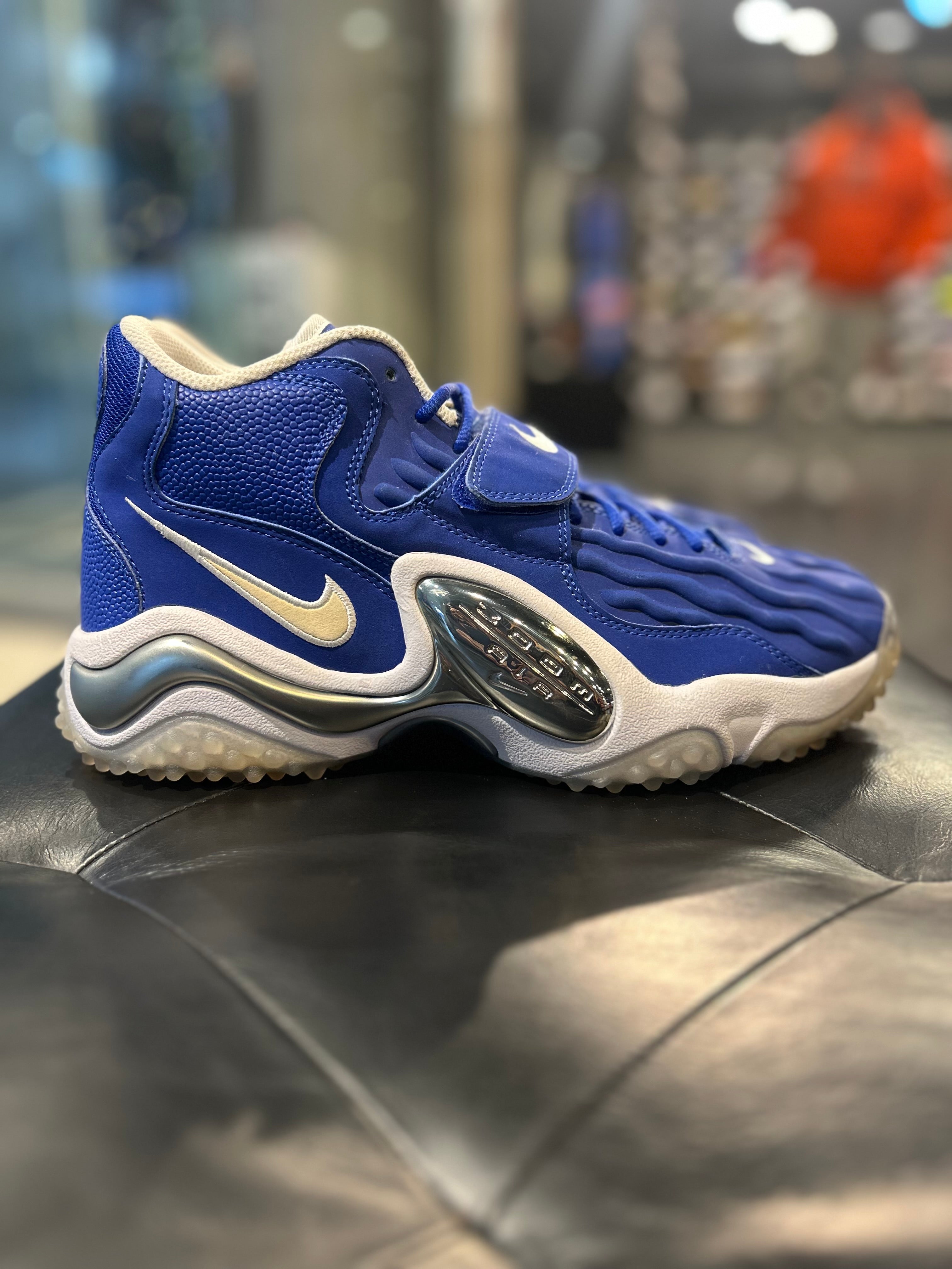 Nike Zoom Jet Turf 97 Lions Barry Sanders size 9 Men Shoes
