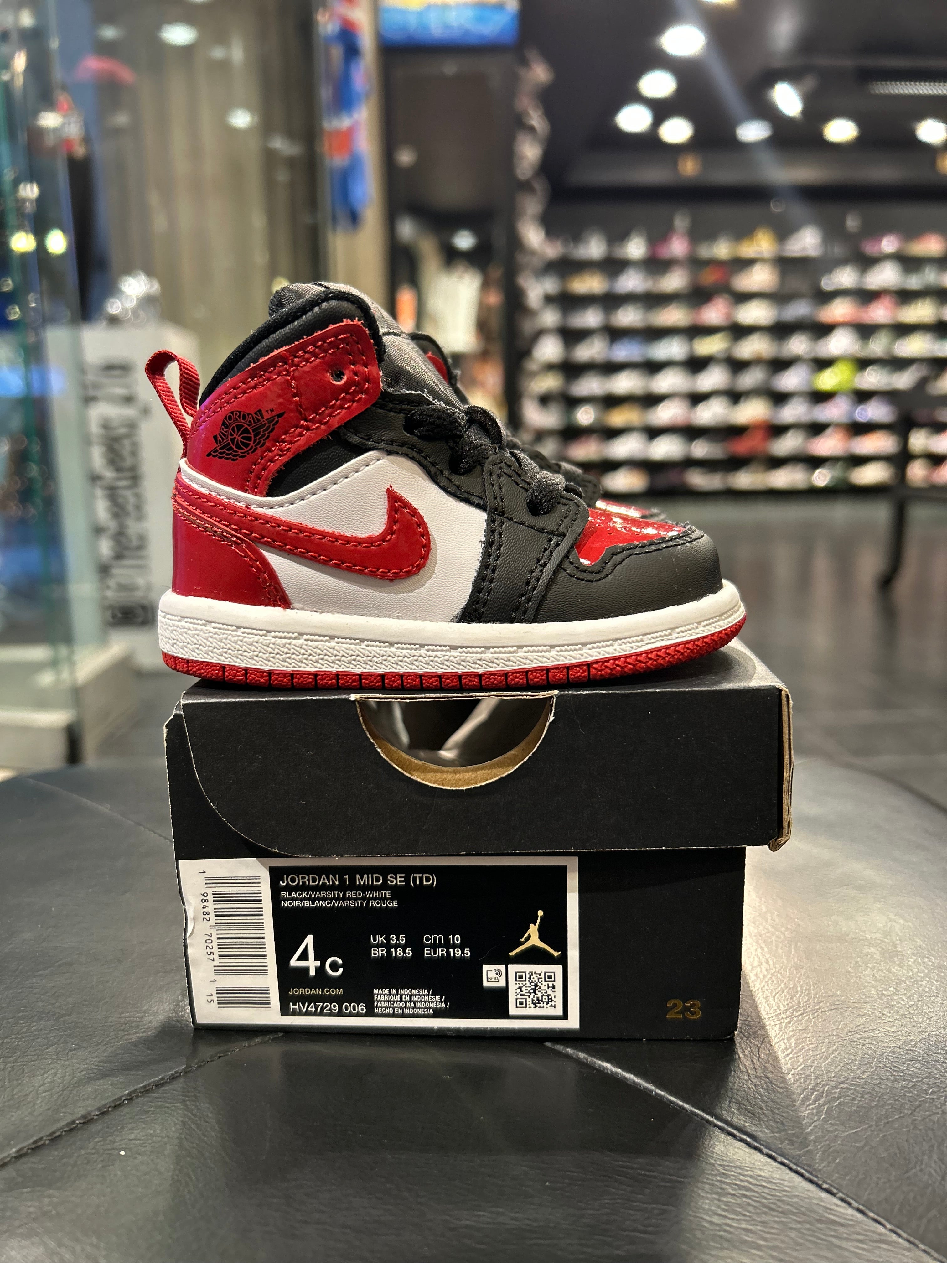 Nike Air Jordan 1 Mid SE Patent Bred Toe size 4c