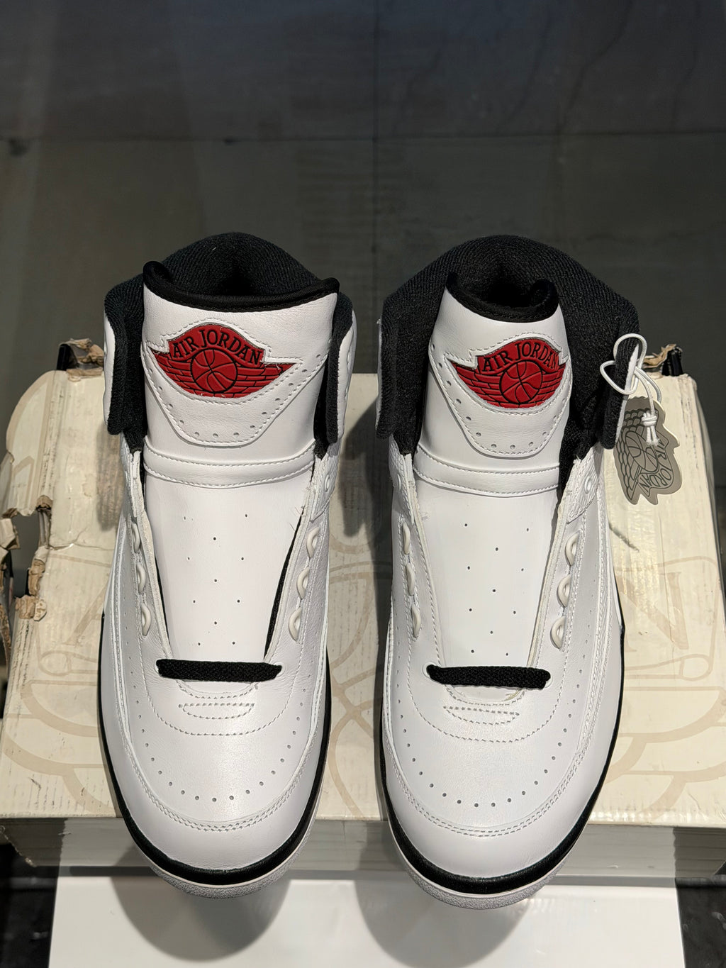 Air Jordan 2 Chicago Size 9 Men’s Shoes