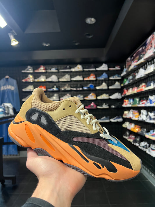 Men’s Yeezy 700 Amber Brand New