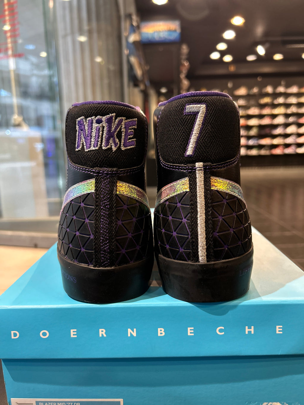Nike Blazer 77 Doernbecher Size 11 Men’s Shoes