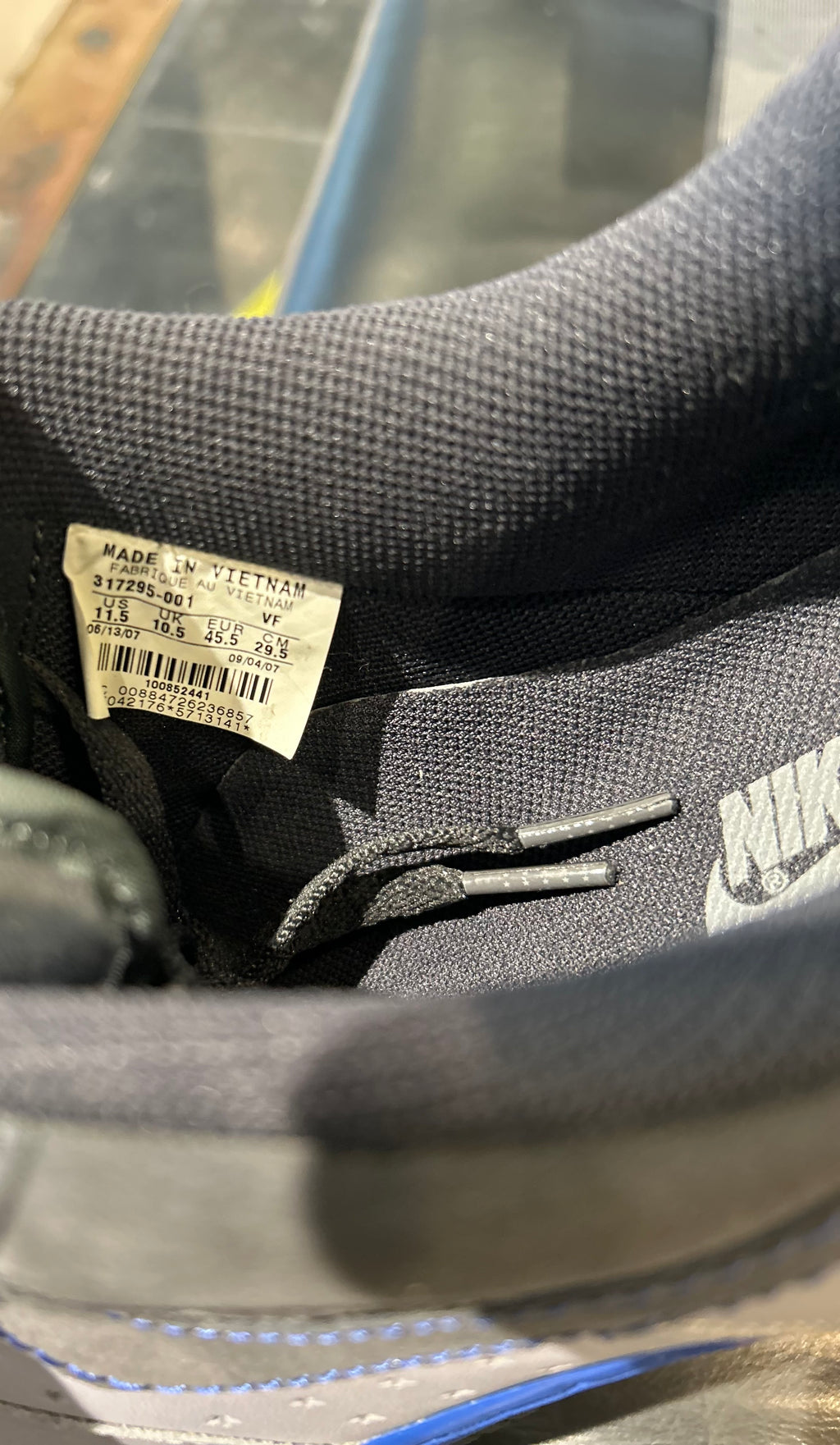 Nike Air Force 1 Low Stealth 2007 Size 11.5 Men Shoes