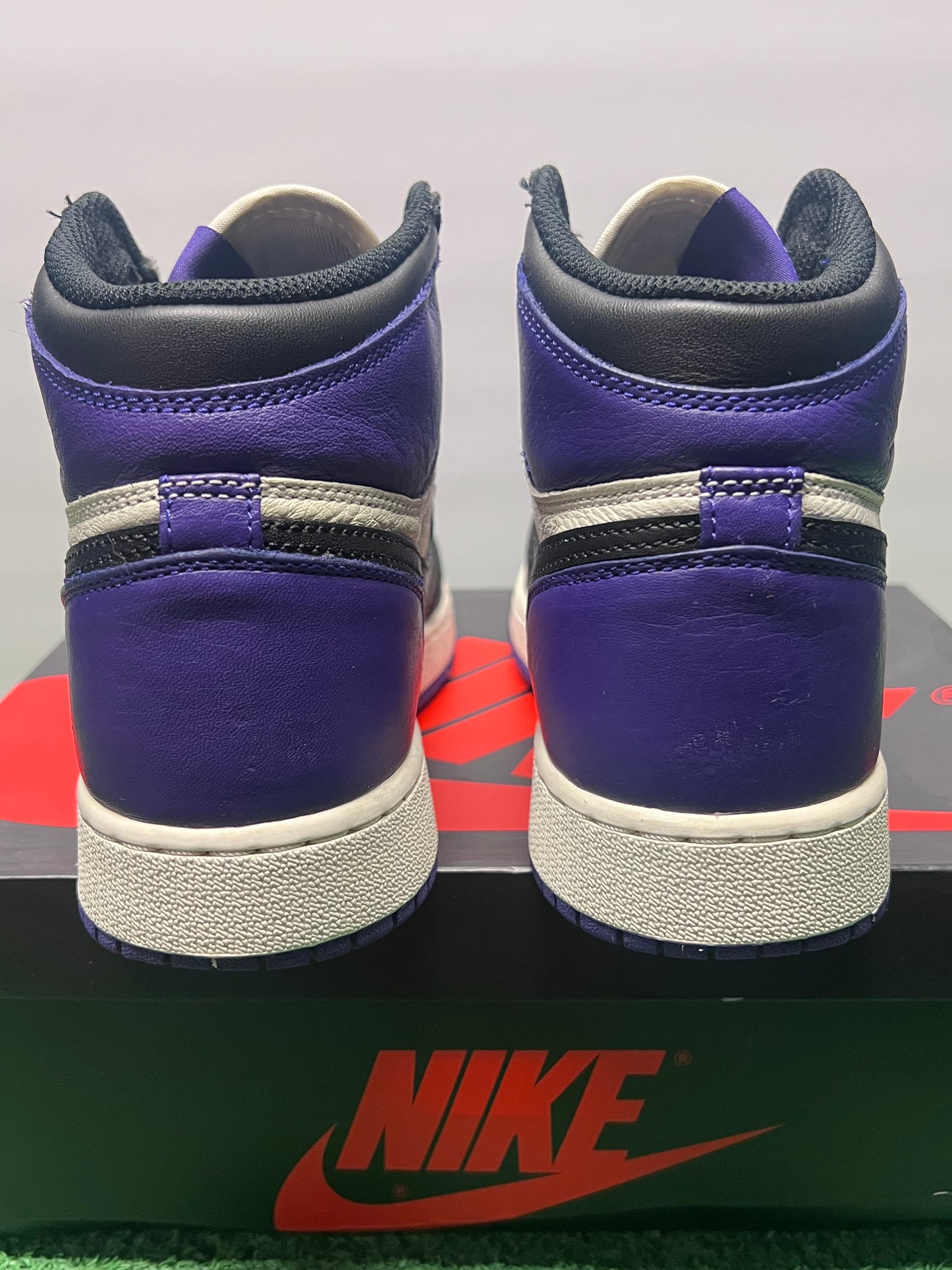 Gradeschool Air Jordan 1 Court Purple Size 6.5y