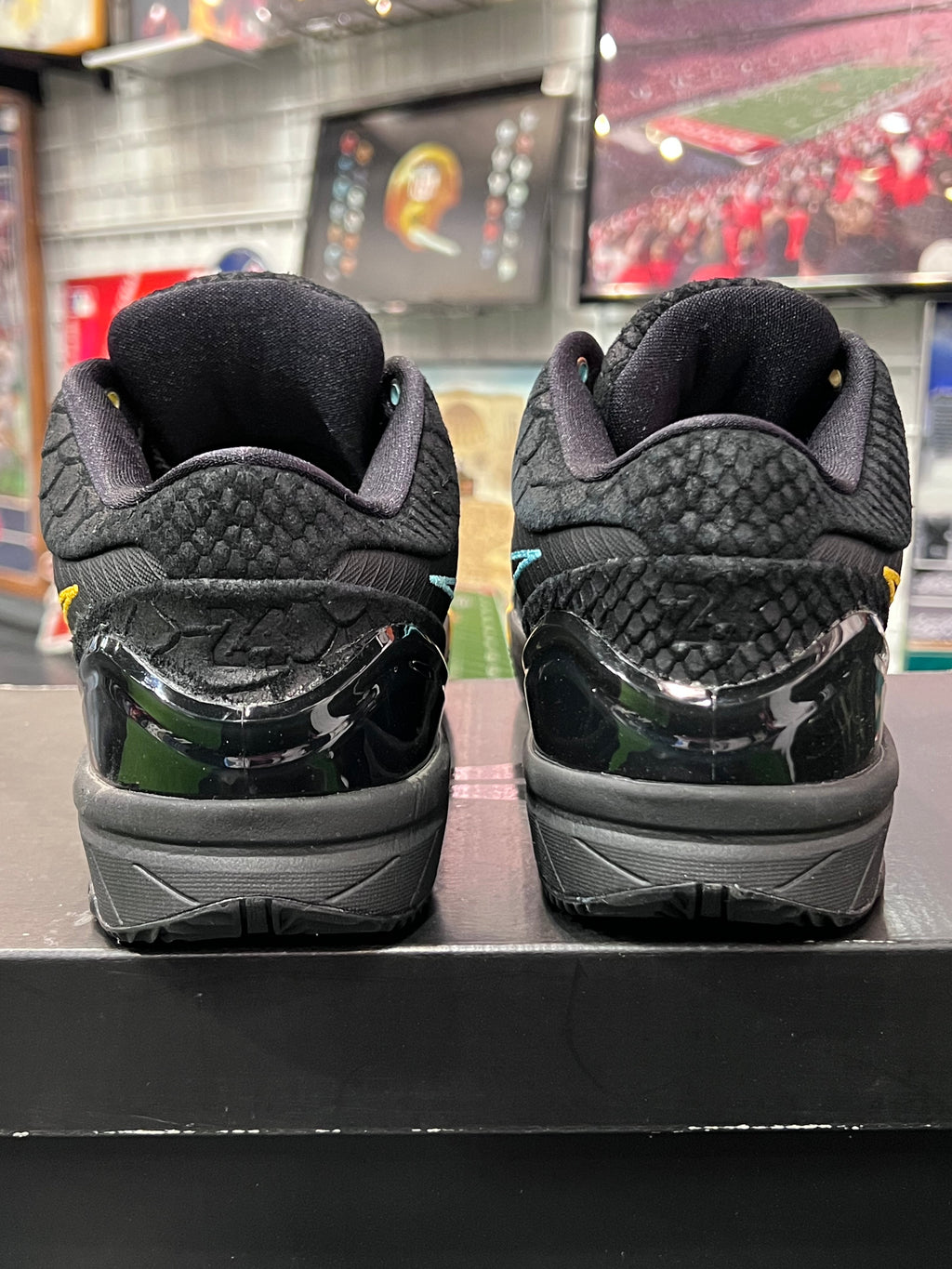 Men’s Kobe 4 Proto Brand New size 7 shoes