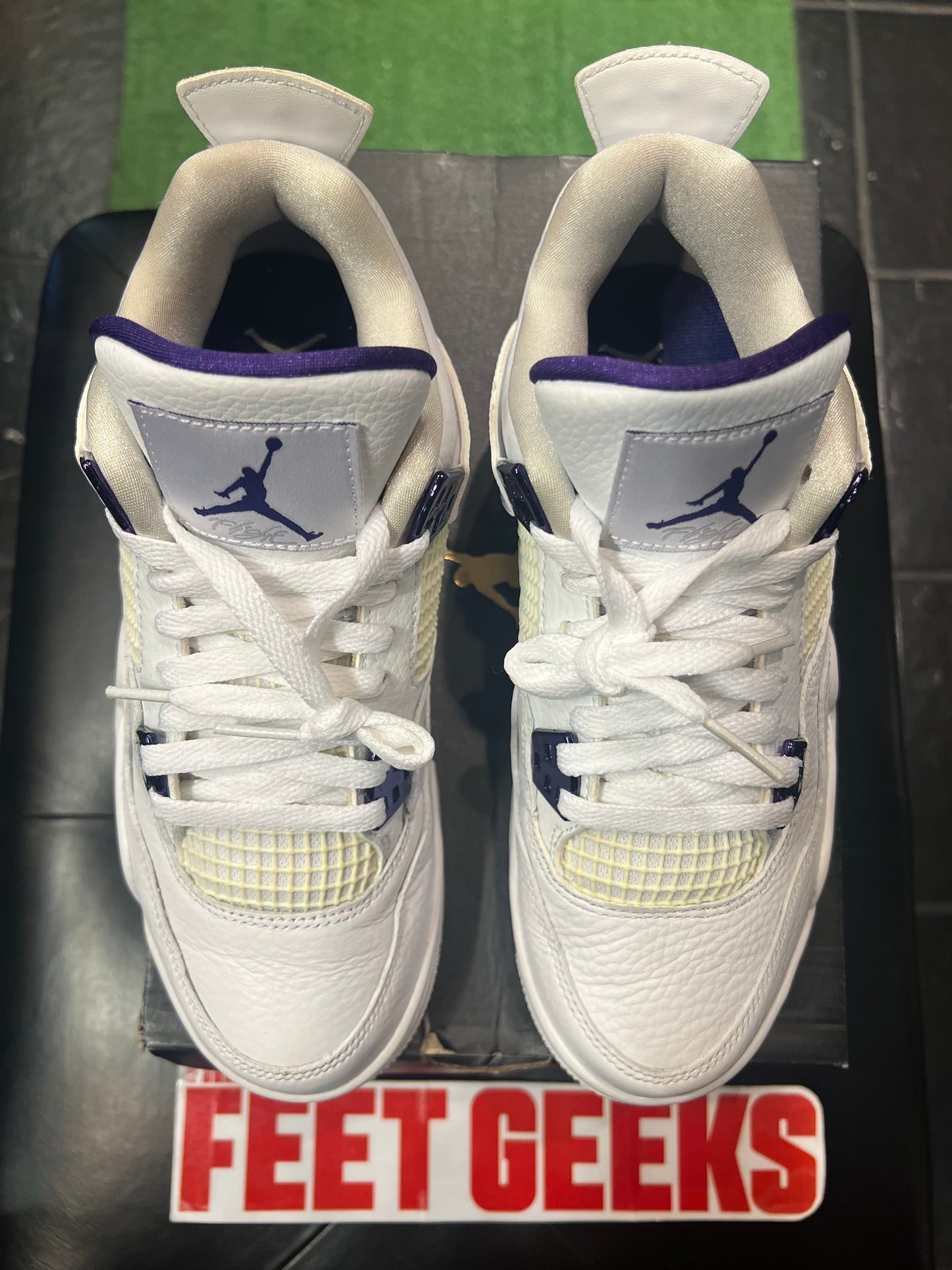 Gradeschool Air Jordan 4 Metallic Purple Size 7 Shoes Pre-Owned