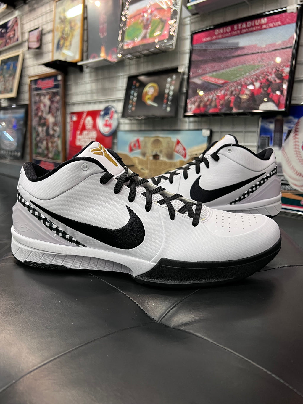 Men’s Kobe 4 Mambacita size 12.5 Shoes