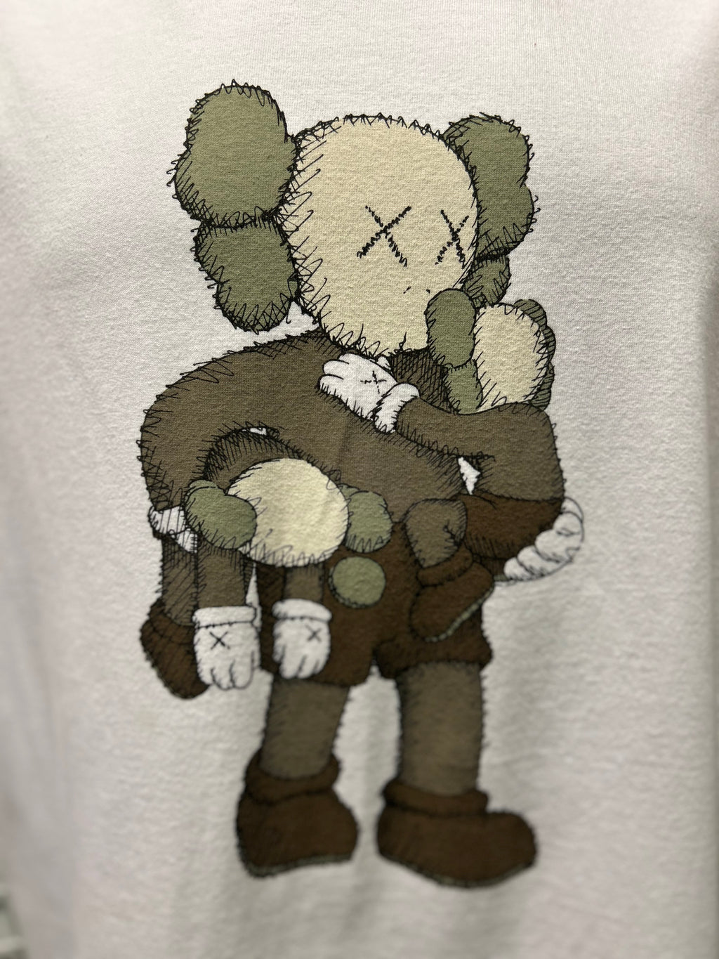 Kaws Uniqlo T-Shirt Size XXL Men’s
