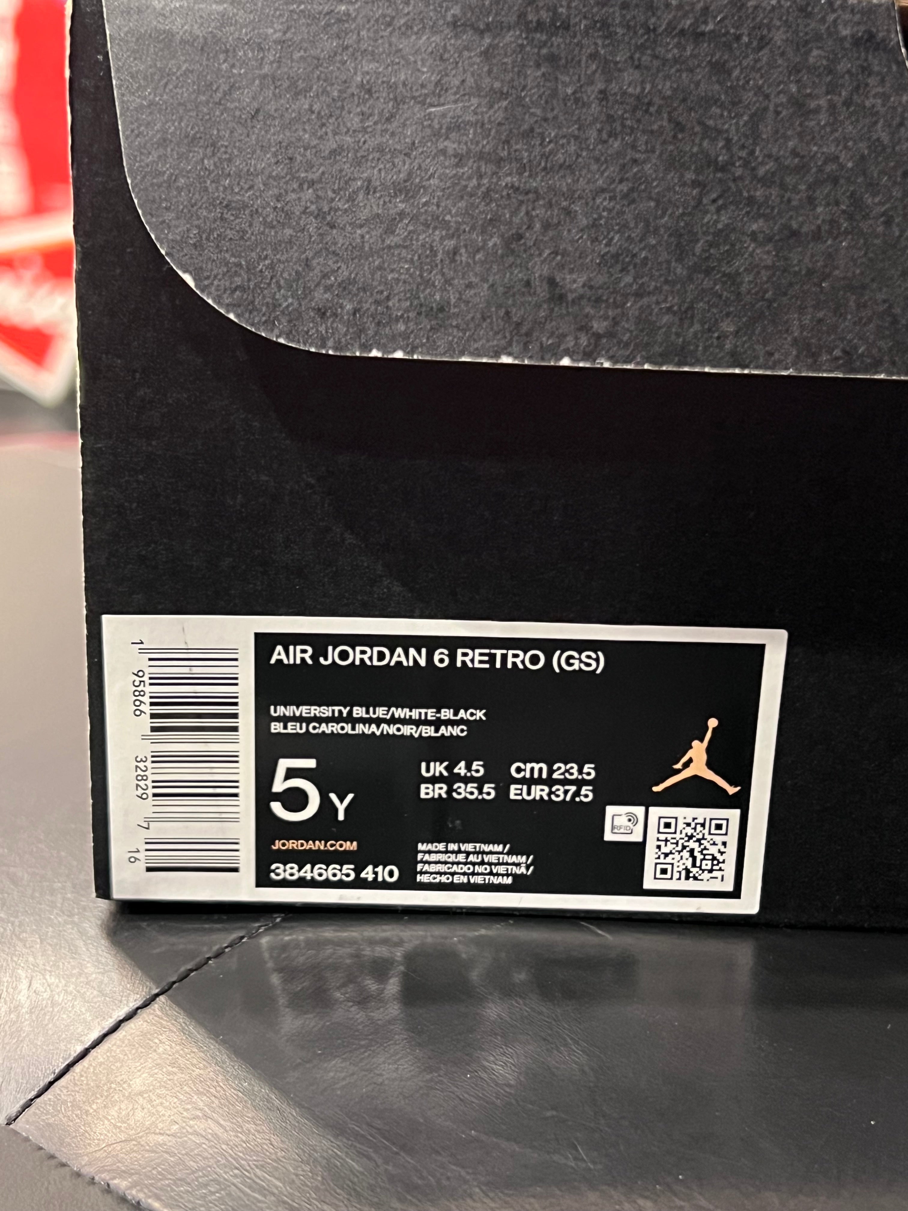Gradeschool Air Jordan 6 UNC Size 5y