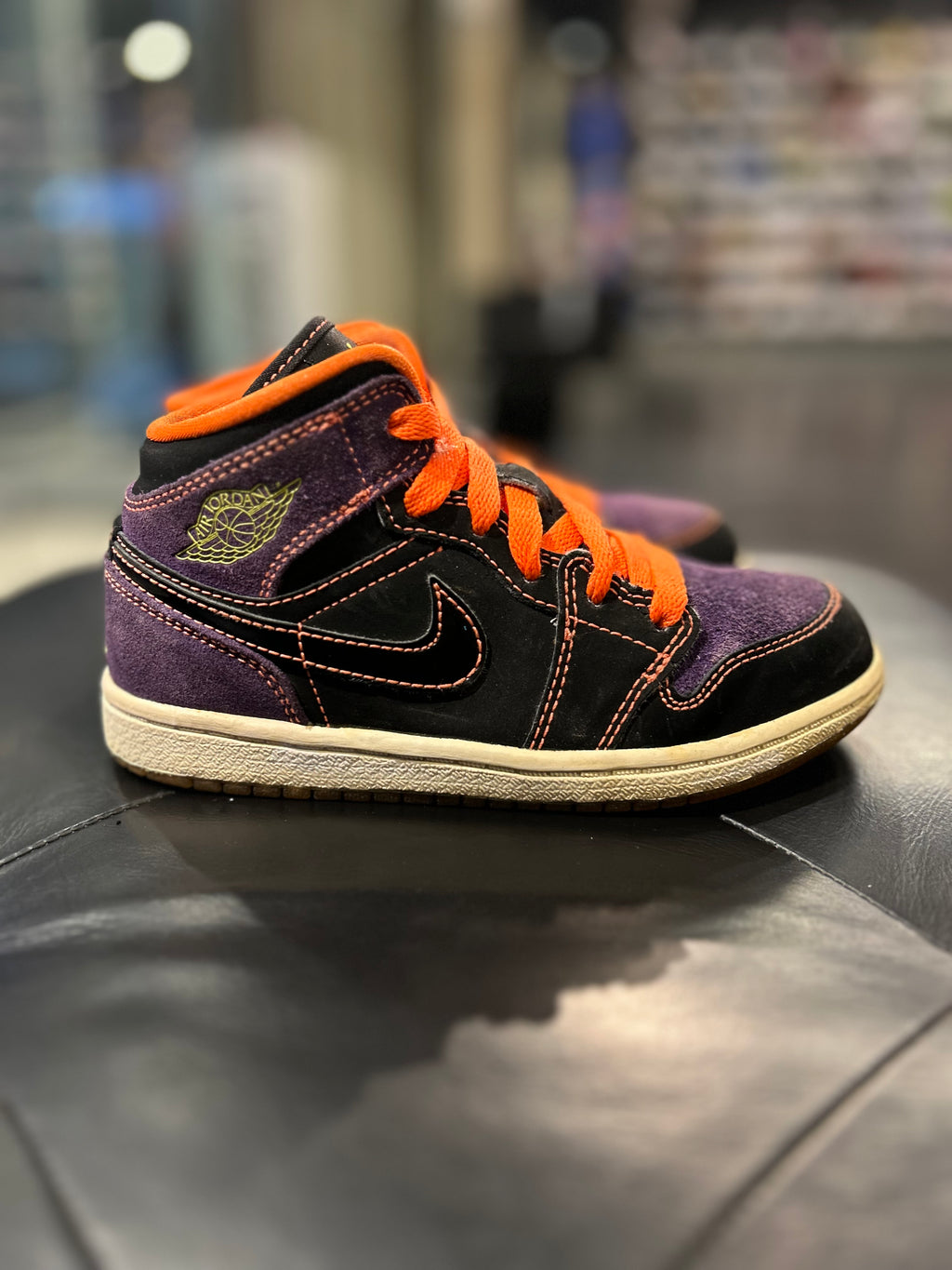 Air Jordan 1 Mid Kids Size 12.5C
