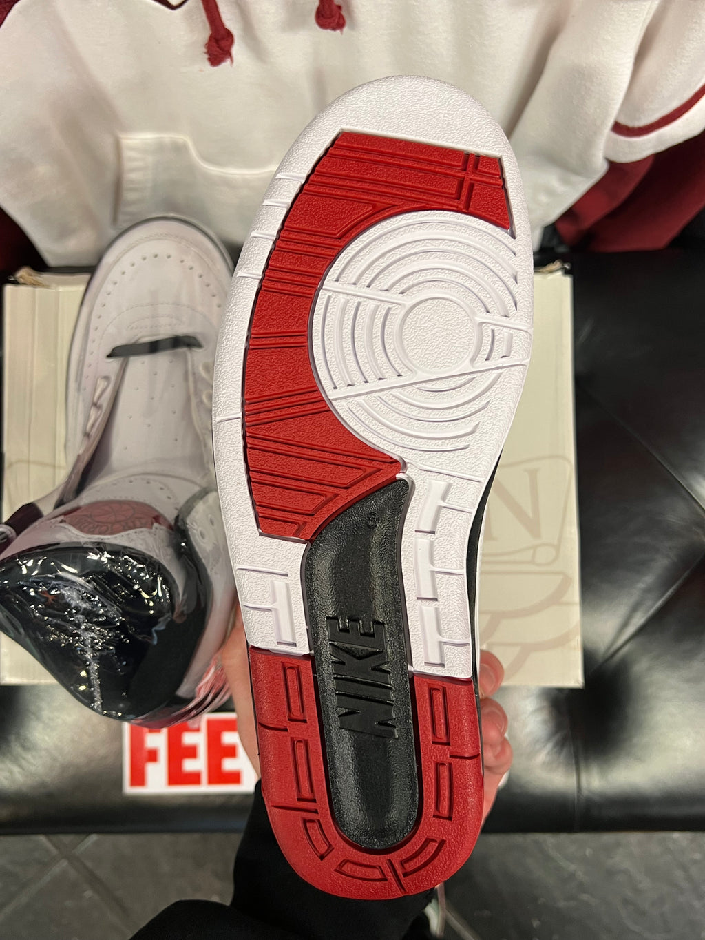 Men’s Air Jordan 2 OG Chicago Size 8 Brand New