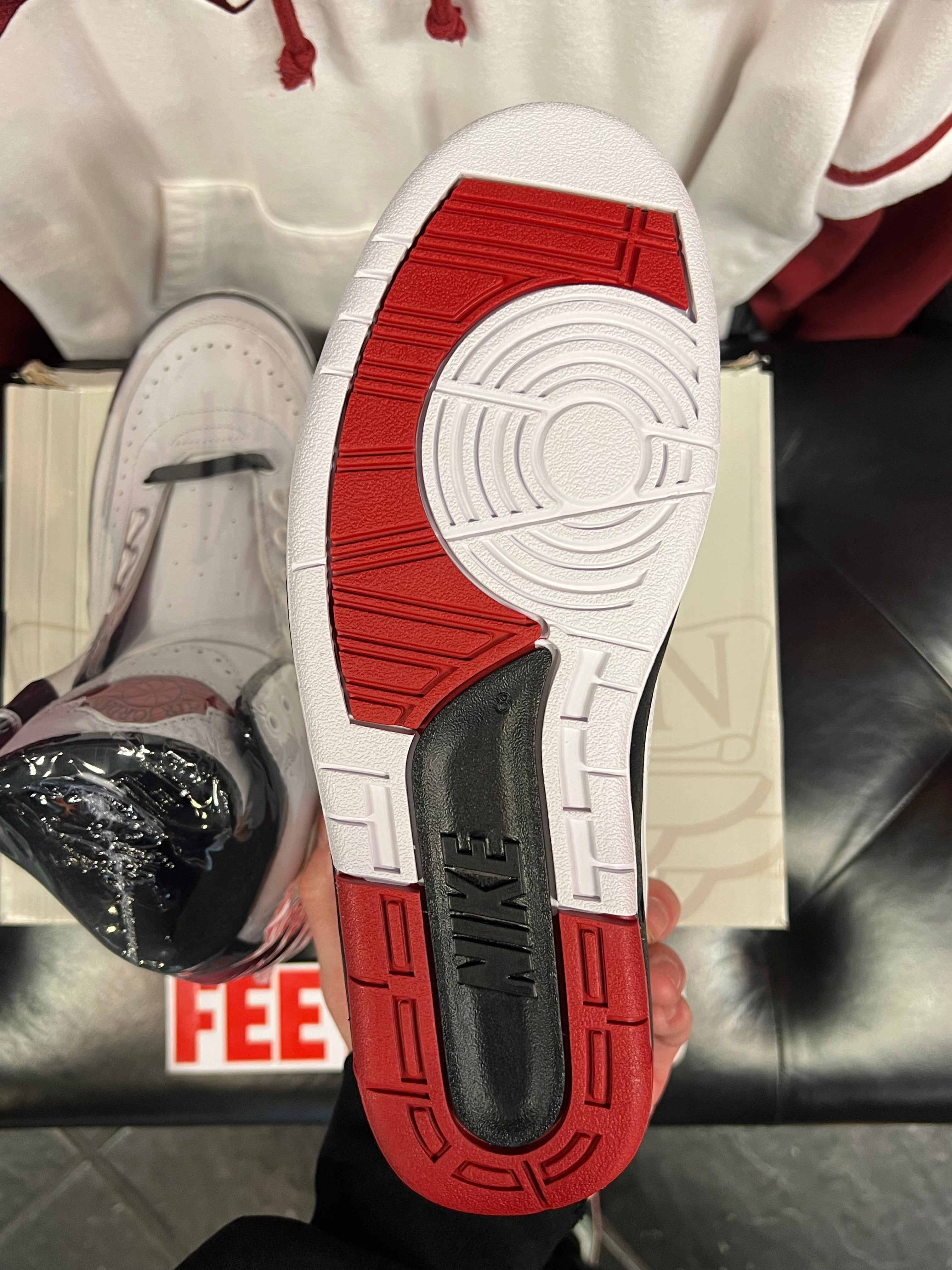 Men’s Air Jordan 2 OG Chicago Size 8 Brand New