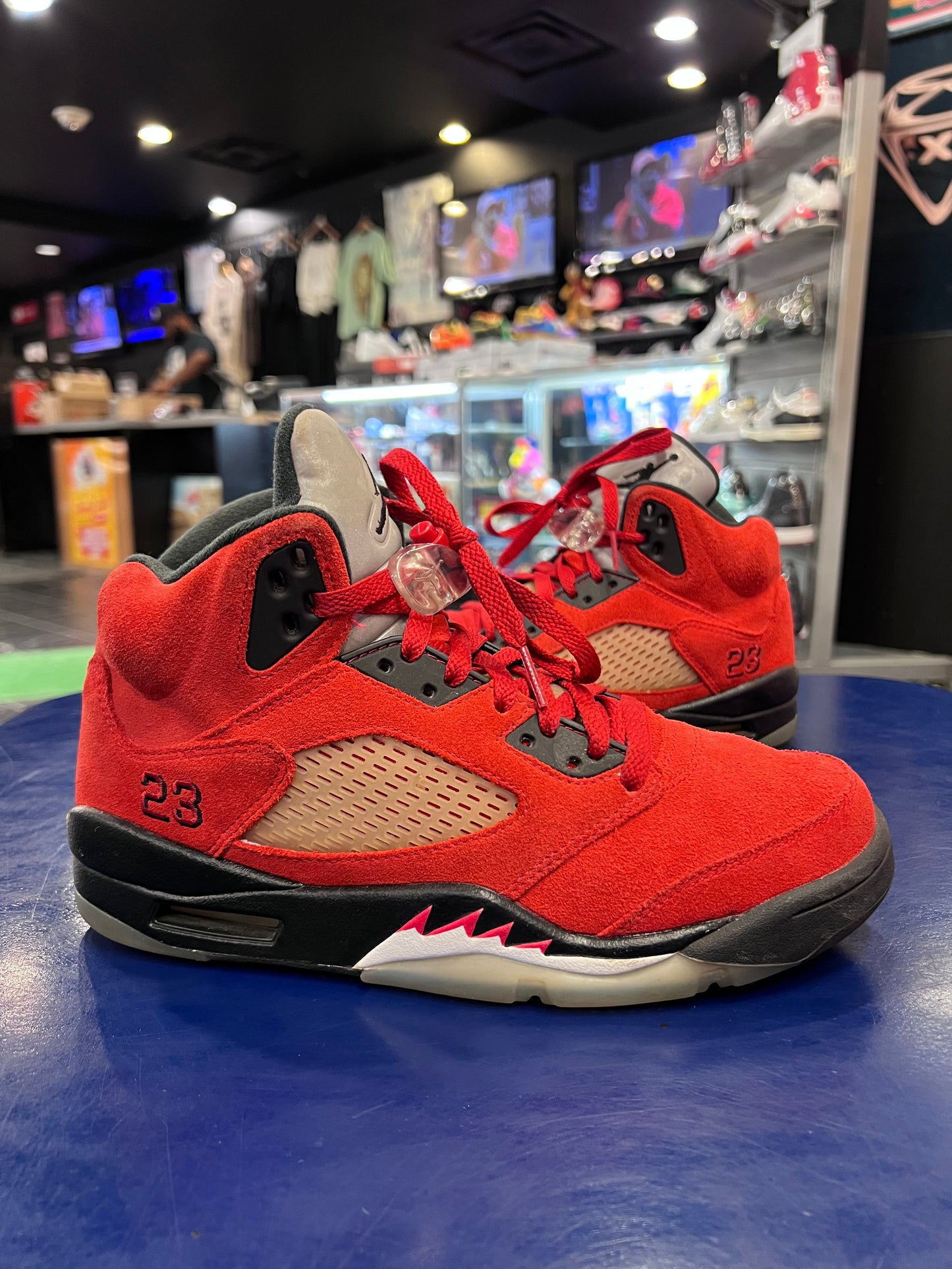 Air Jordan 5 Raging Bull Size 7.5