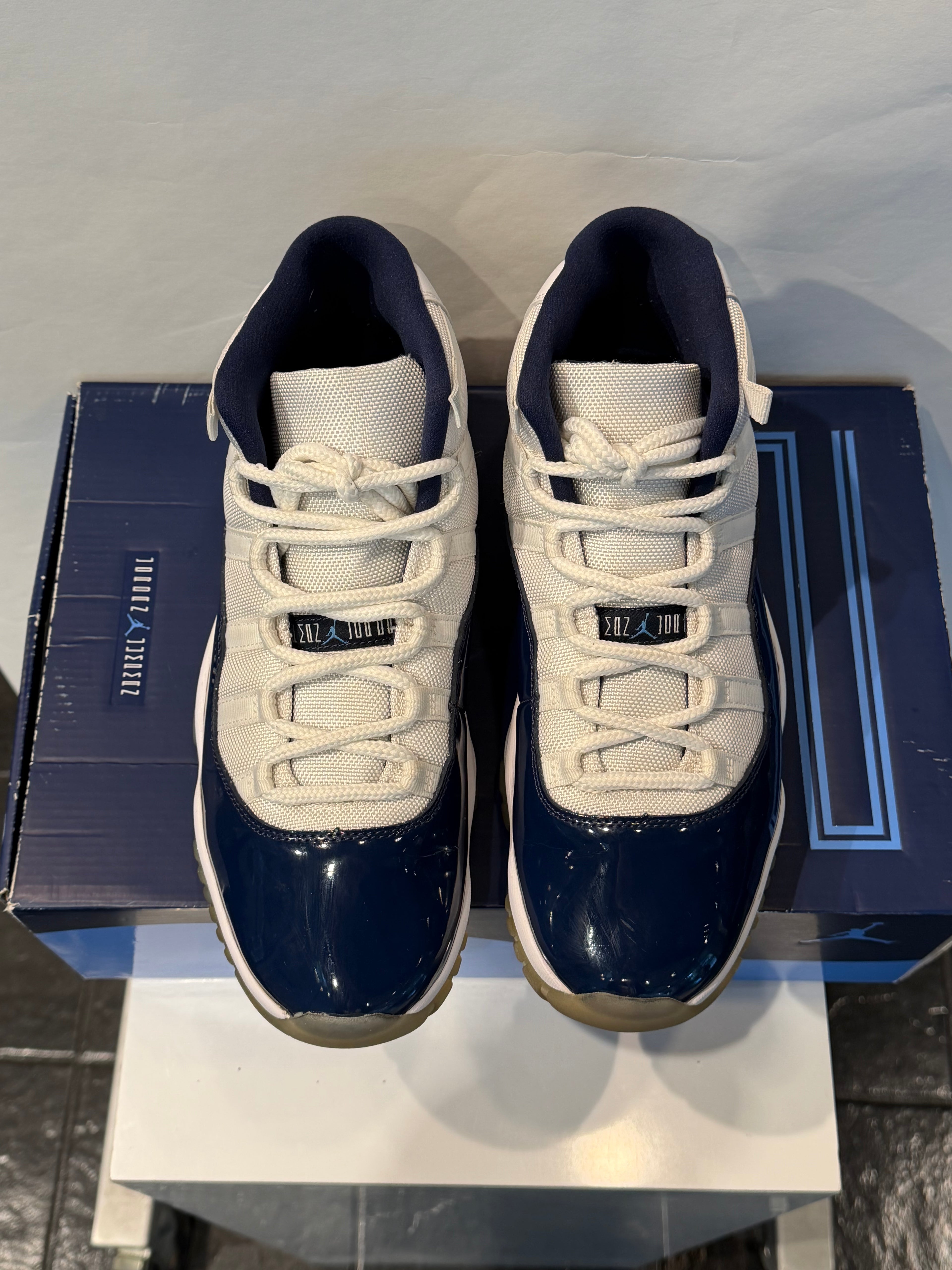 Air Jordan 11 Retro Win Like 82 Size 10 Men’s Shoes