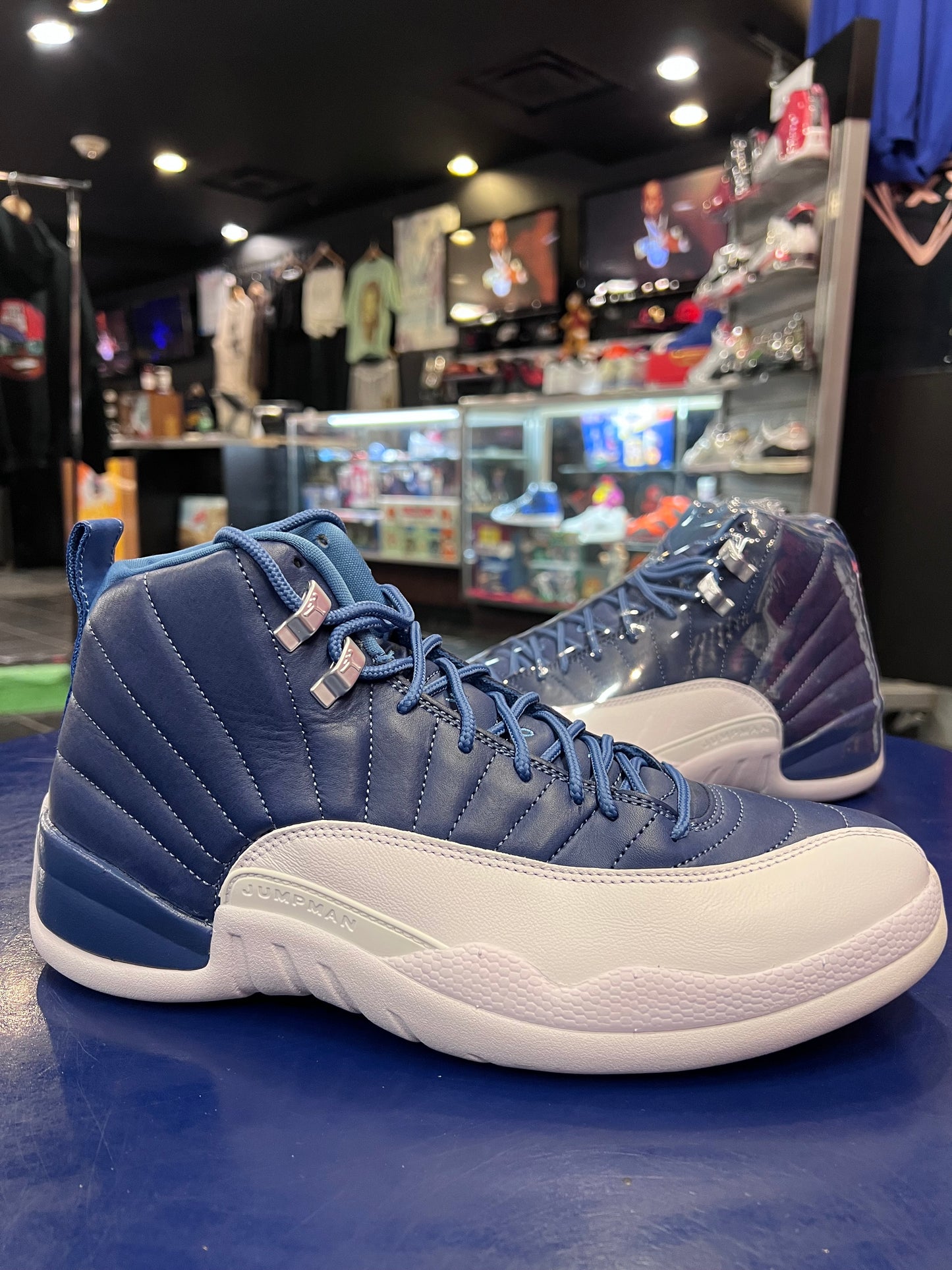 Air Jordan 12 Indigo Size 10.5