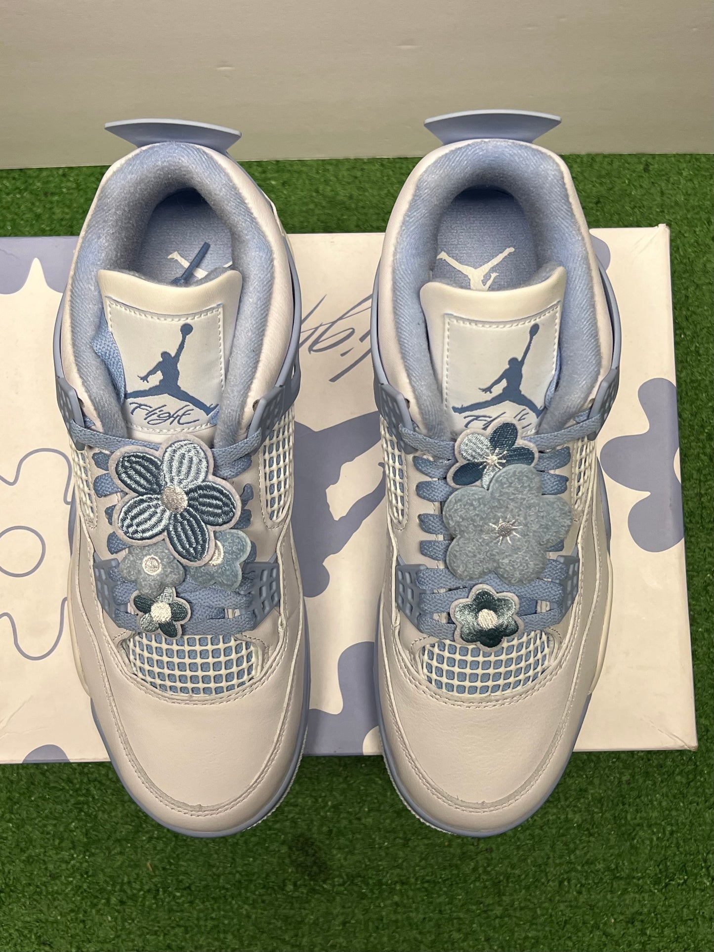Women’s Air Jordan 4 Forget Me Not Size 10.5 Brand New