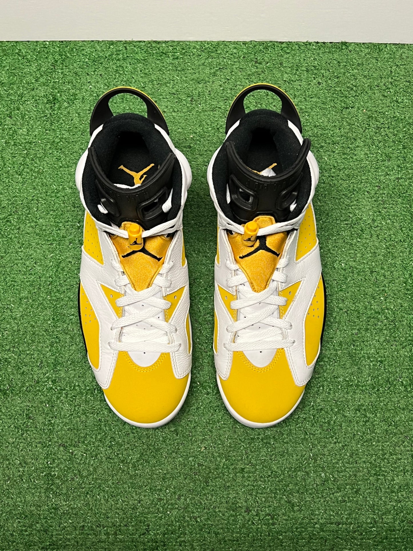 Men’s Air Jordan 6 Yellow Ochre Size 10.5