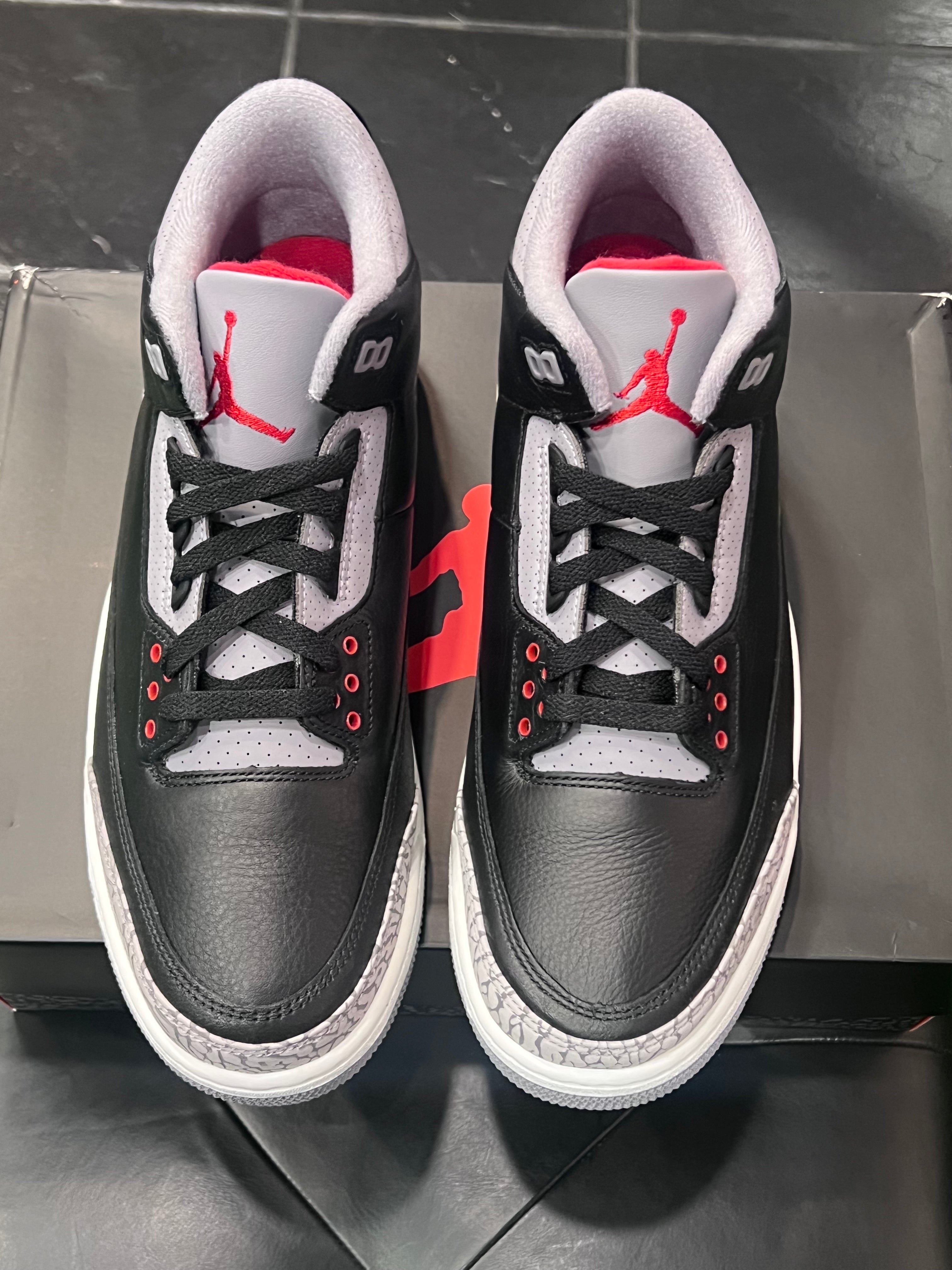 Men’s Air Jordan 3 Black Cement Size 11.5 Shoes