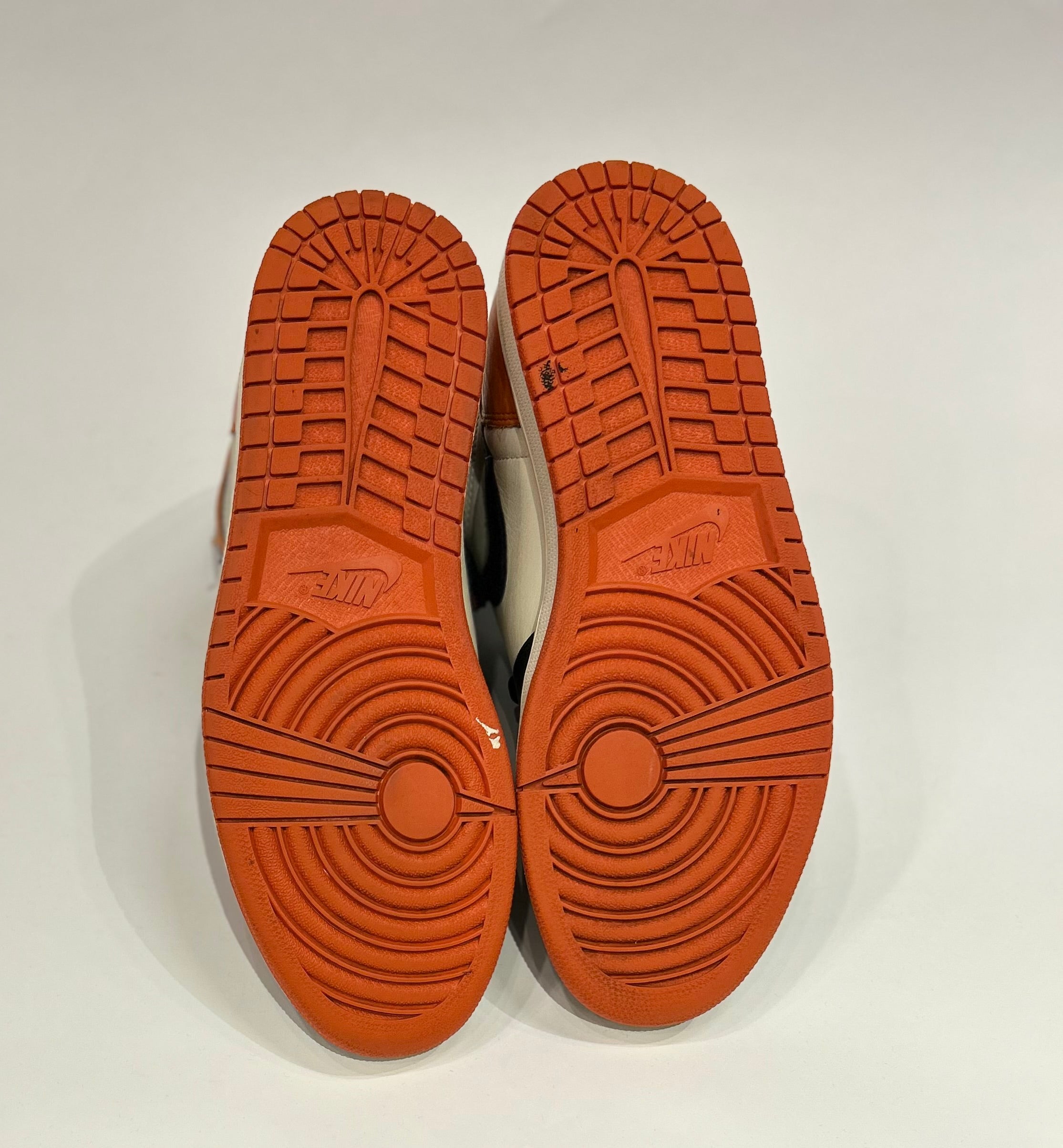 Air Jordan 1 High Retro Shattered Backboard 2016 Size 11.5 Men Shoes