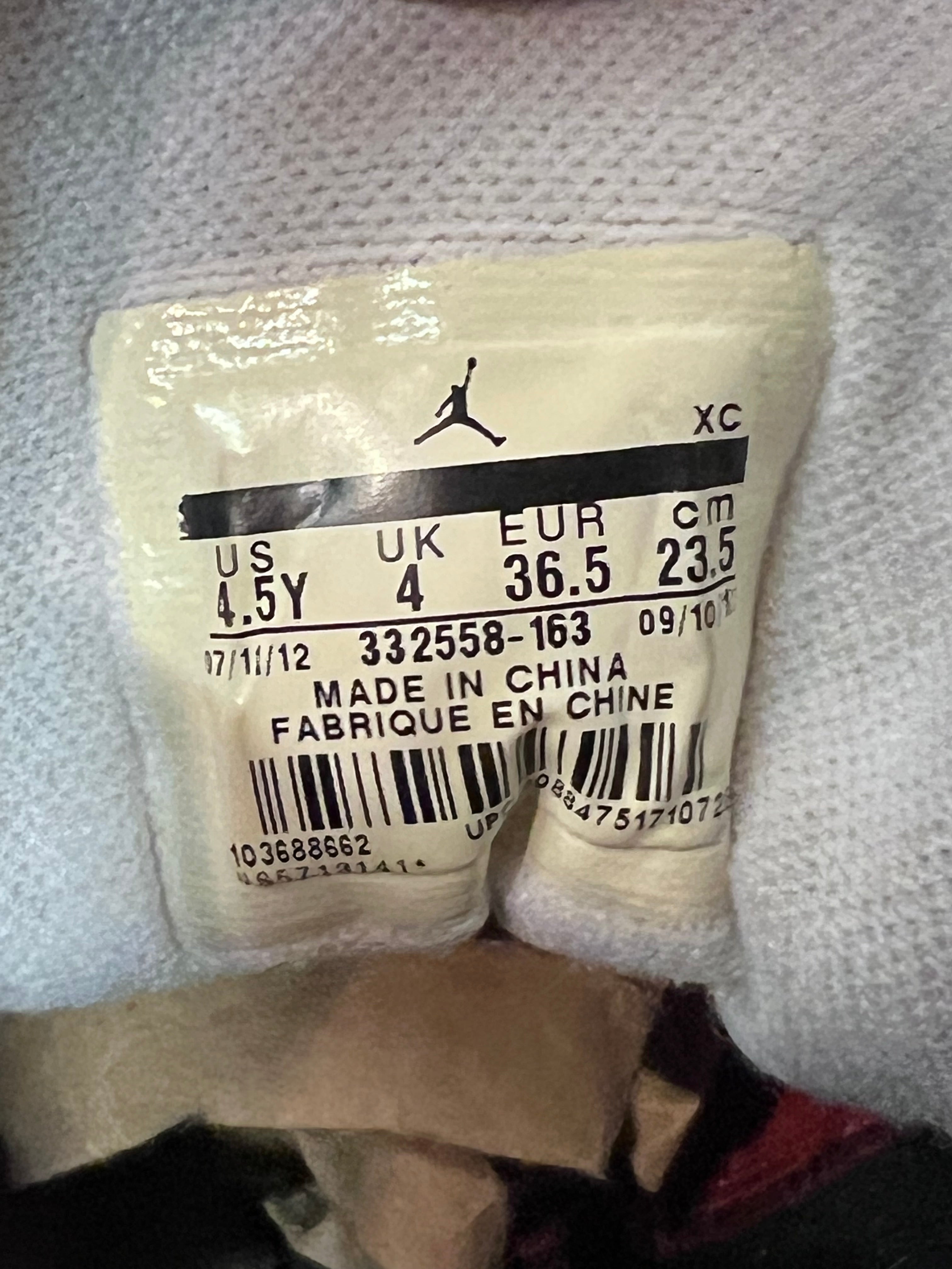 Air Jordan 1 Chicago 2013 Size 4.5y