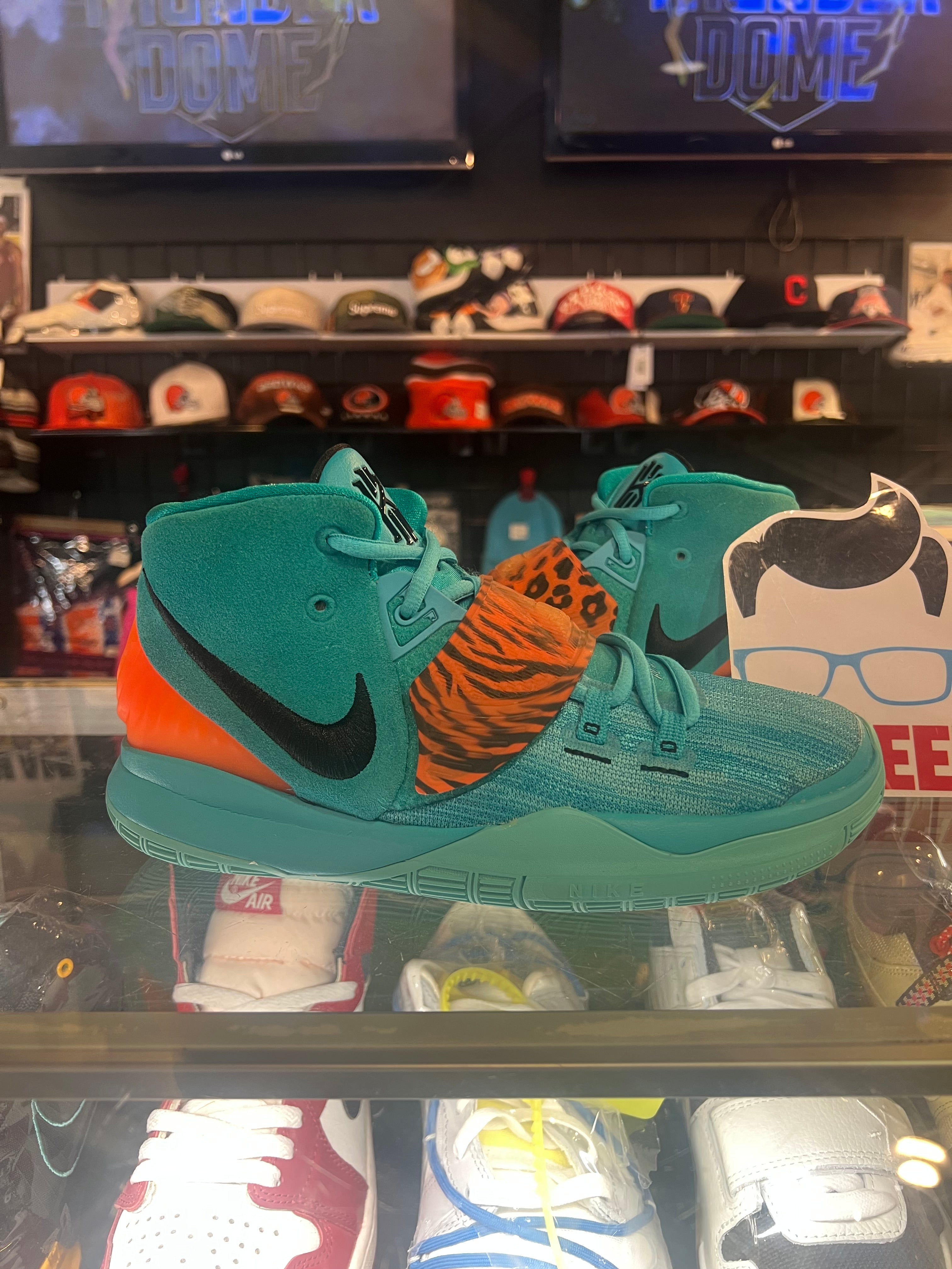 Gradeschool Nike Kyrie 6 Oracle Aqua Size 6.5