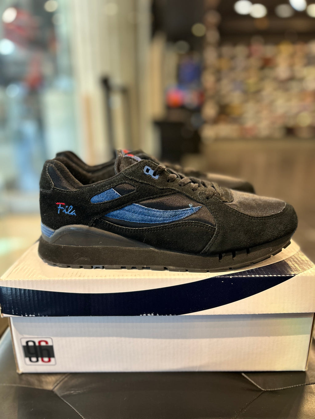 1993 Fila Overpass Size 9.5 Men's Shoes