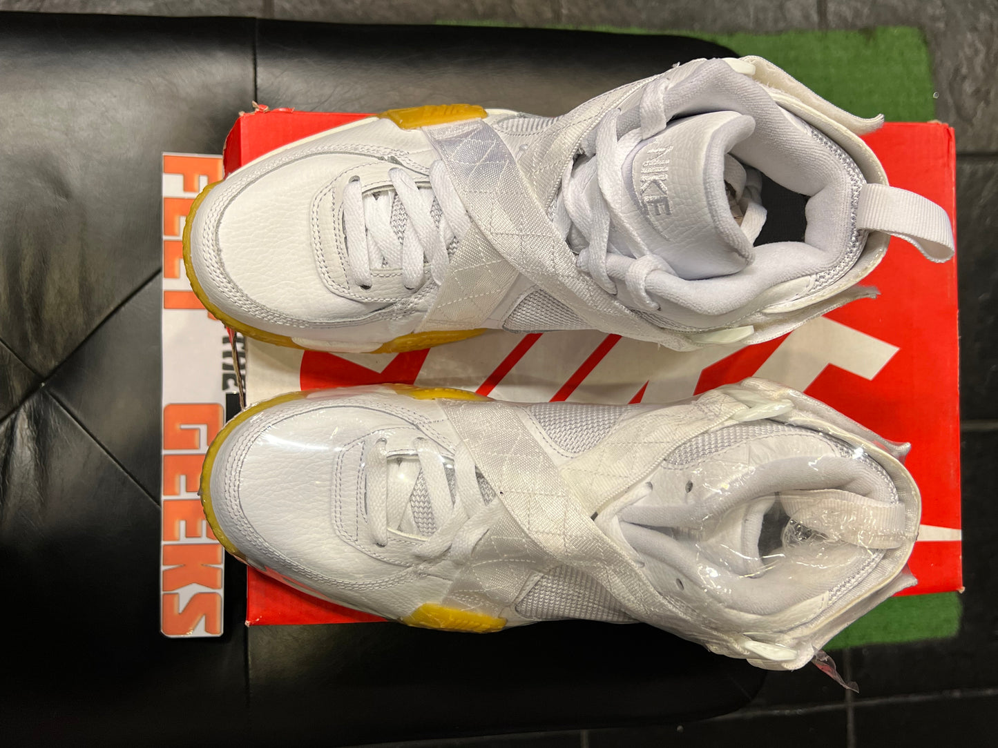 Nike Air Raid White Gum size 8 Men Shoes New